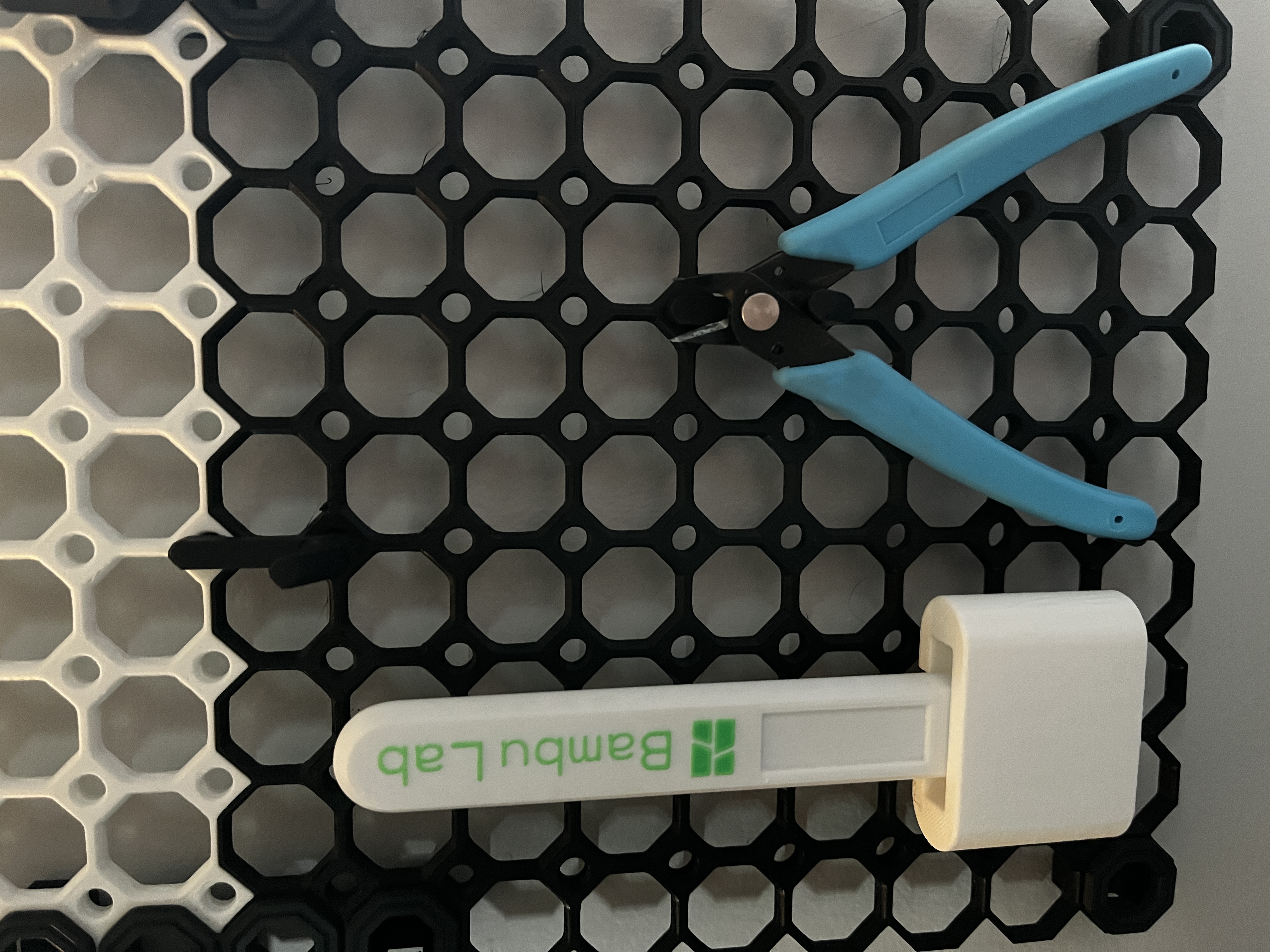 Multiboard - Bambu Lab Scraper Mount