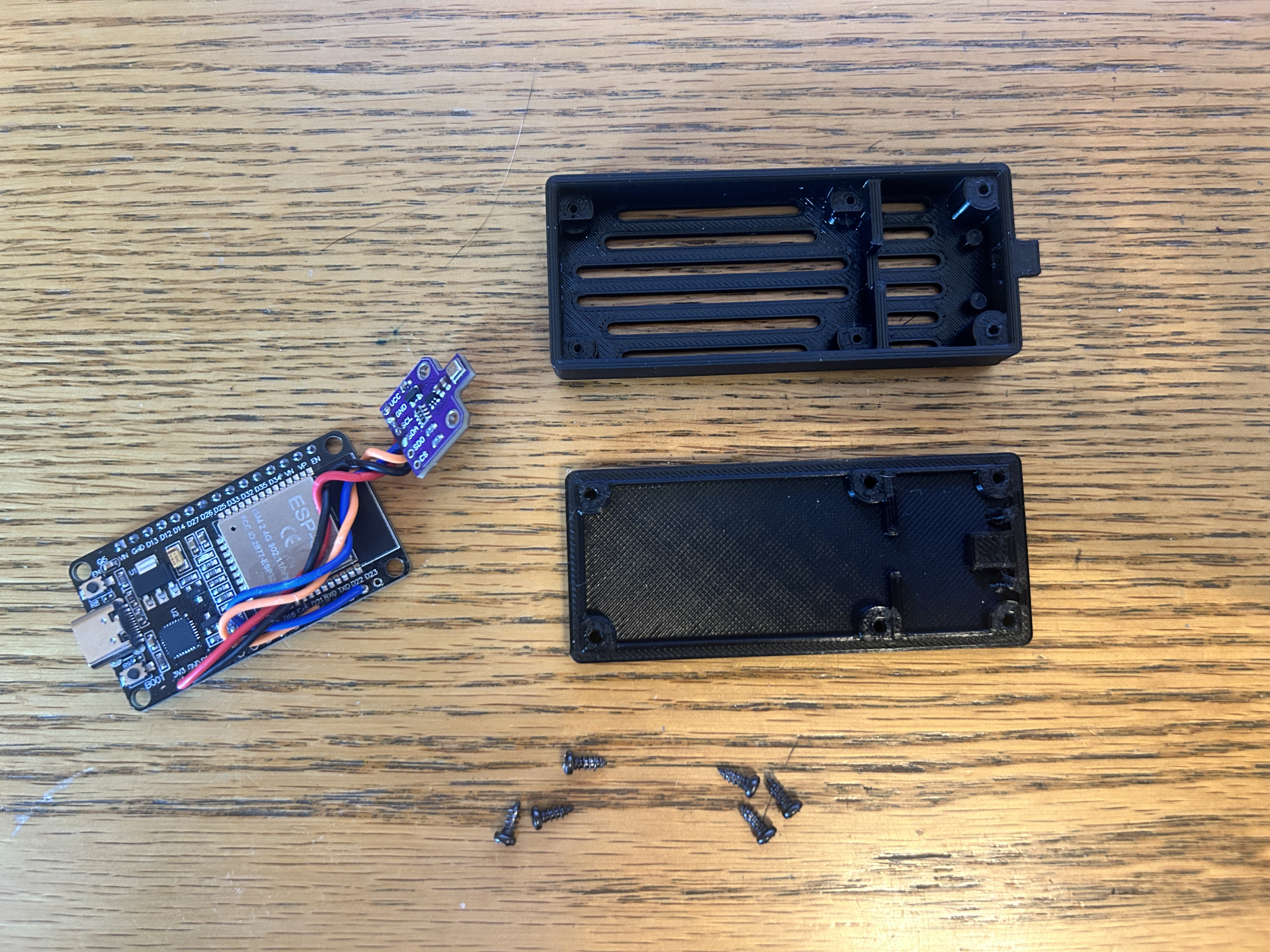 ESP32 DEVKIT V1 Type C and BME680 Temperature probe enclosure
