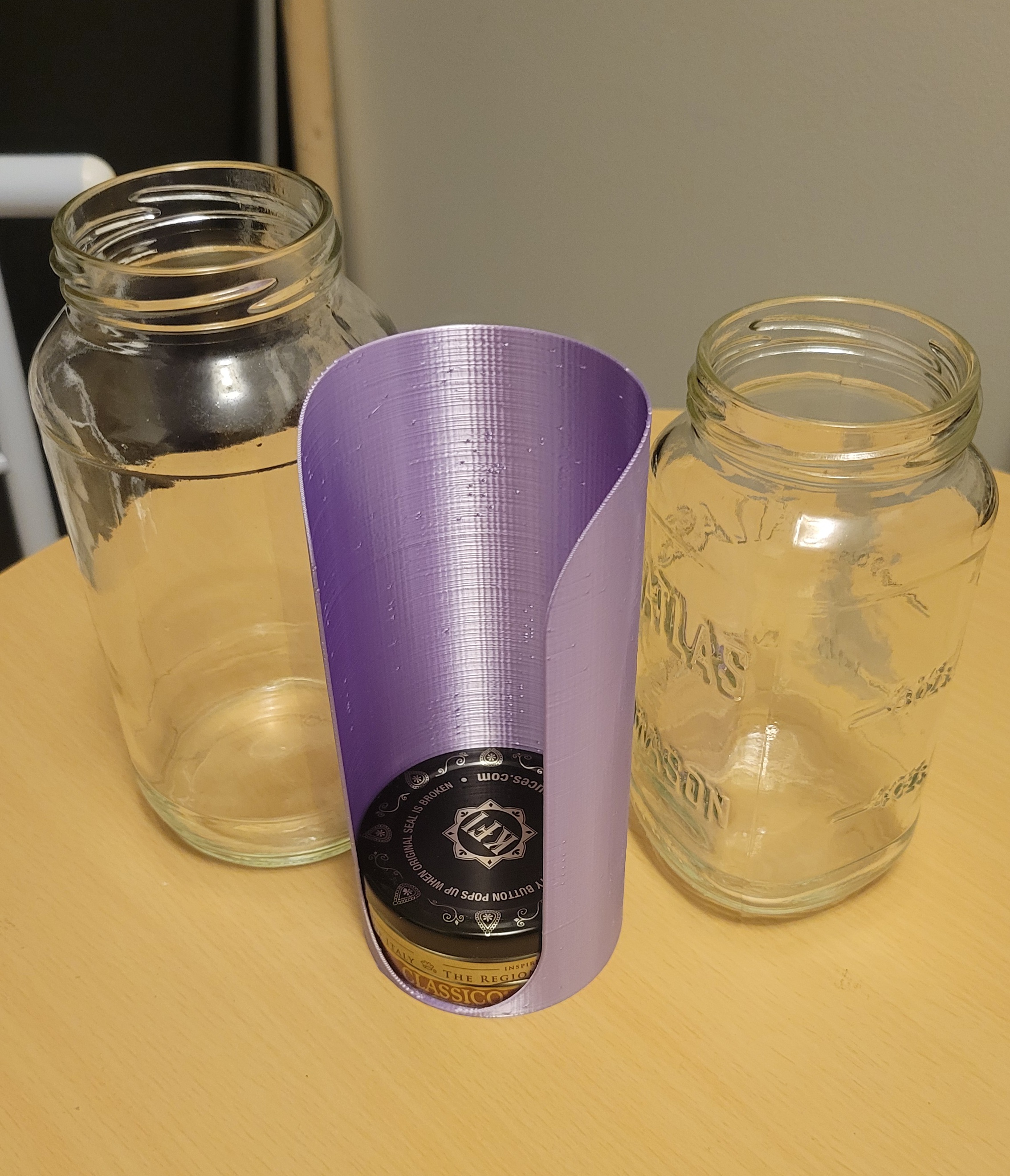 Jar Lid Holder by sailingfluffy Download free STL model