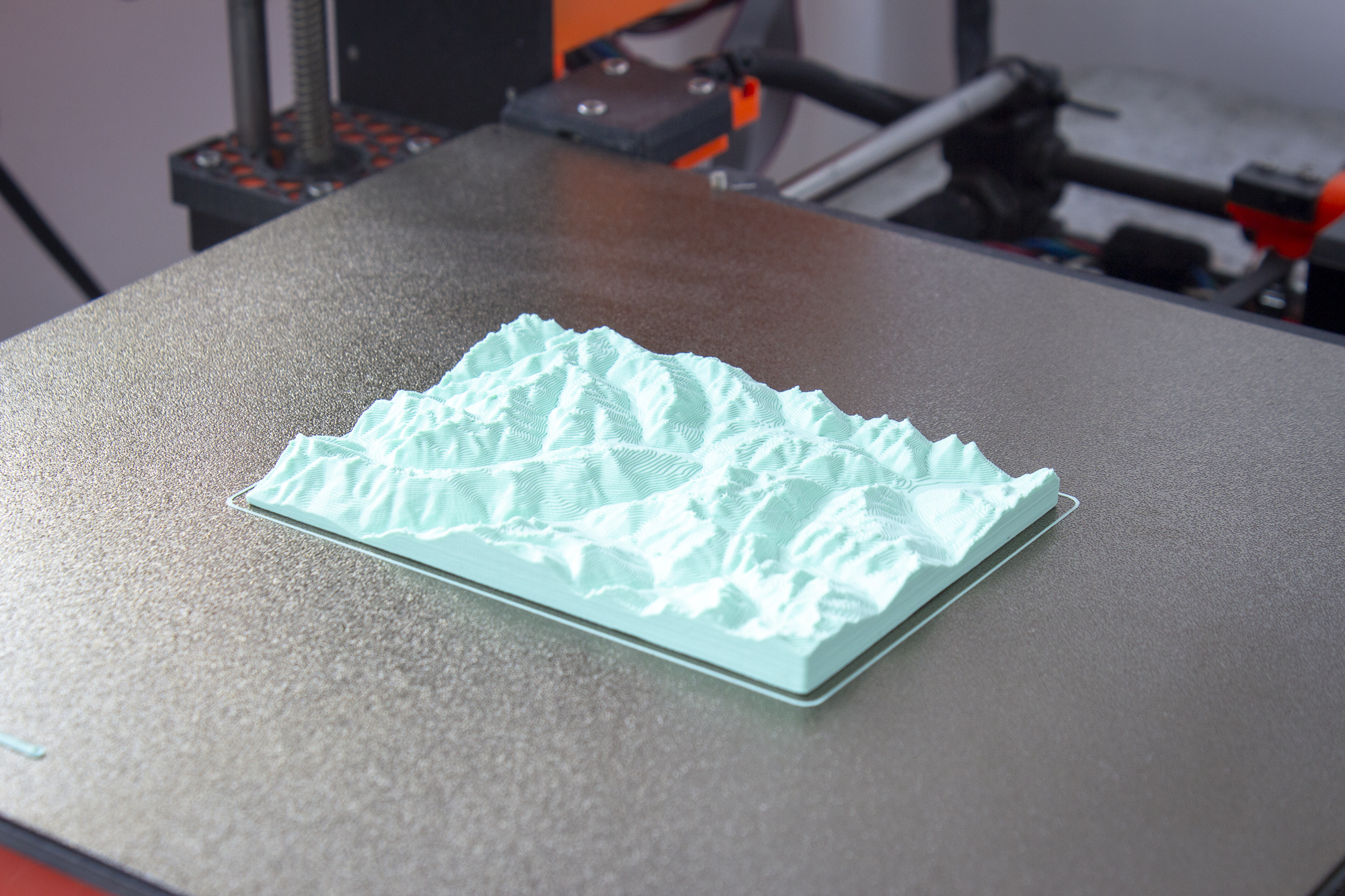 Alpine Peaks - Soap Holder - Quick and Easy Print - Interesting and functional - Gift idea - Gift inspiration - High and Low Poly versions - Housewarming - Mountain — thumbnail 4