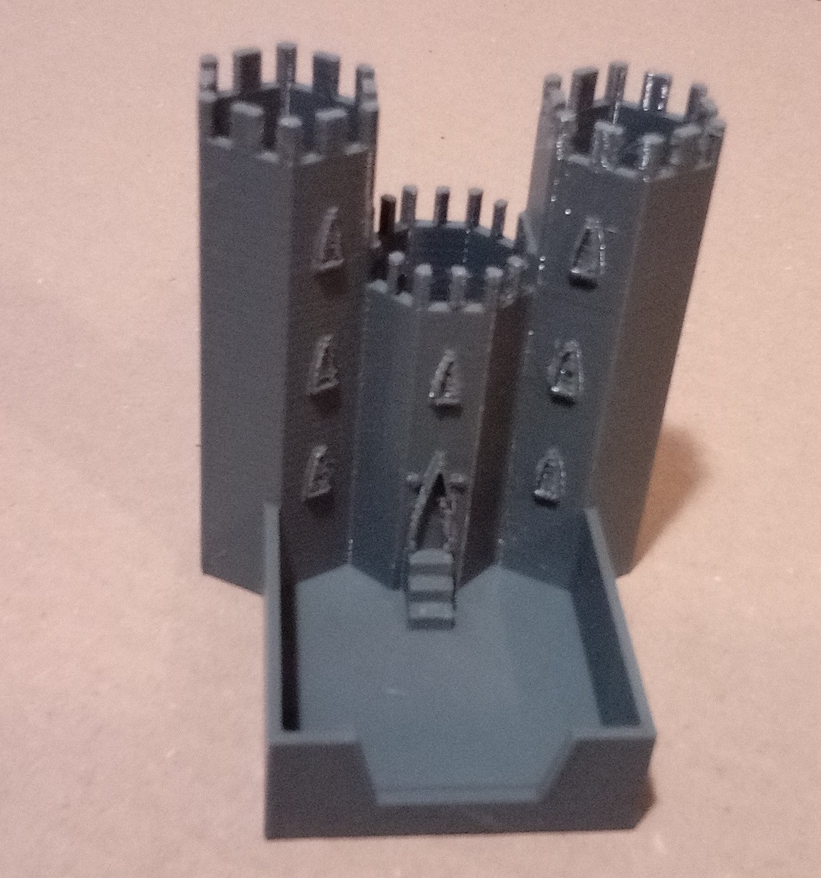 Miniatura 2 do modelo 3D Mini pen holder (castle)