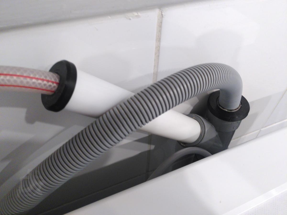 Hose adapters
