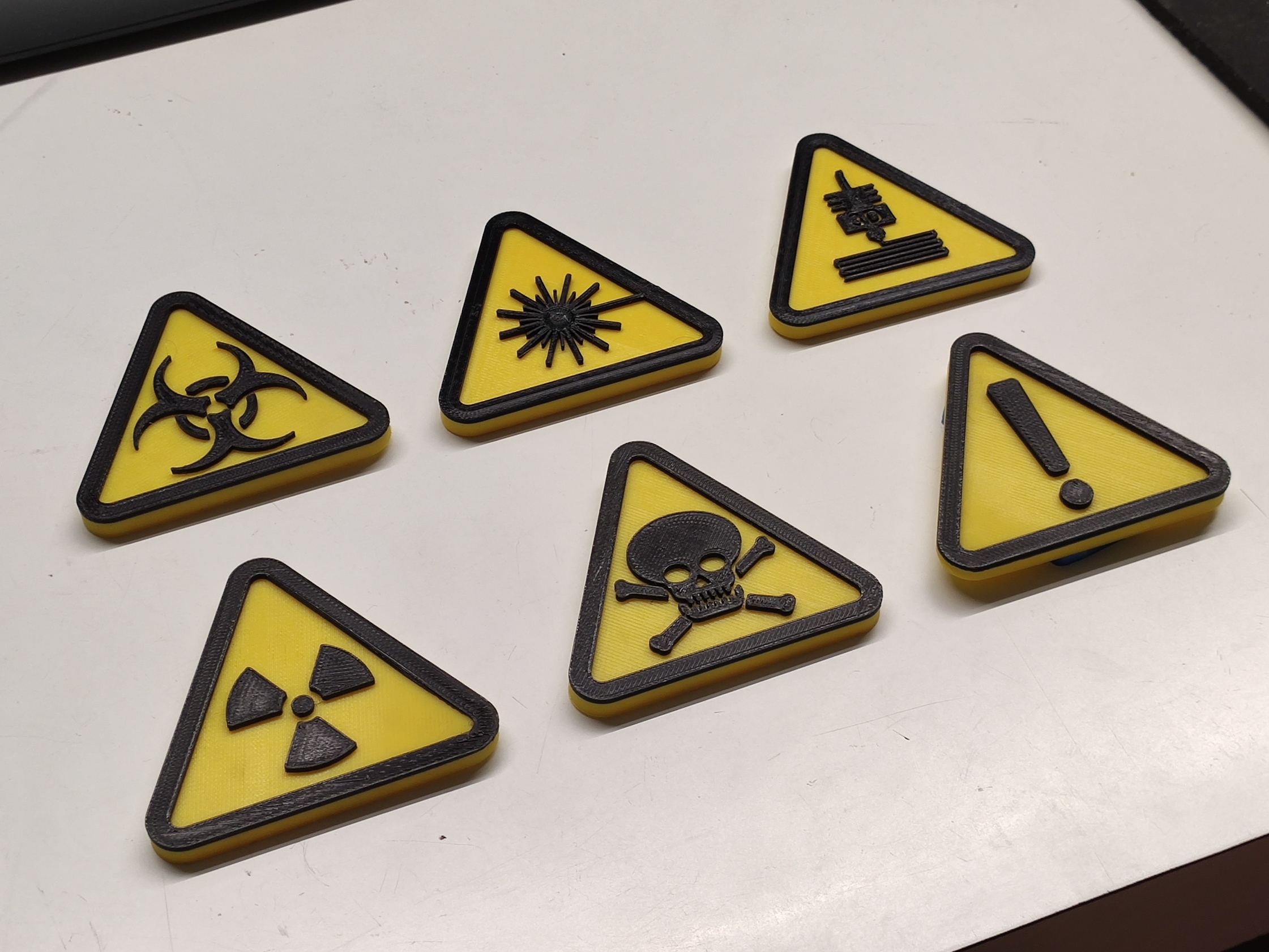 Signages — thumbnail 3
