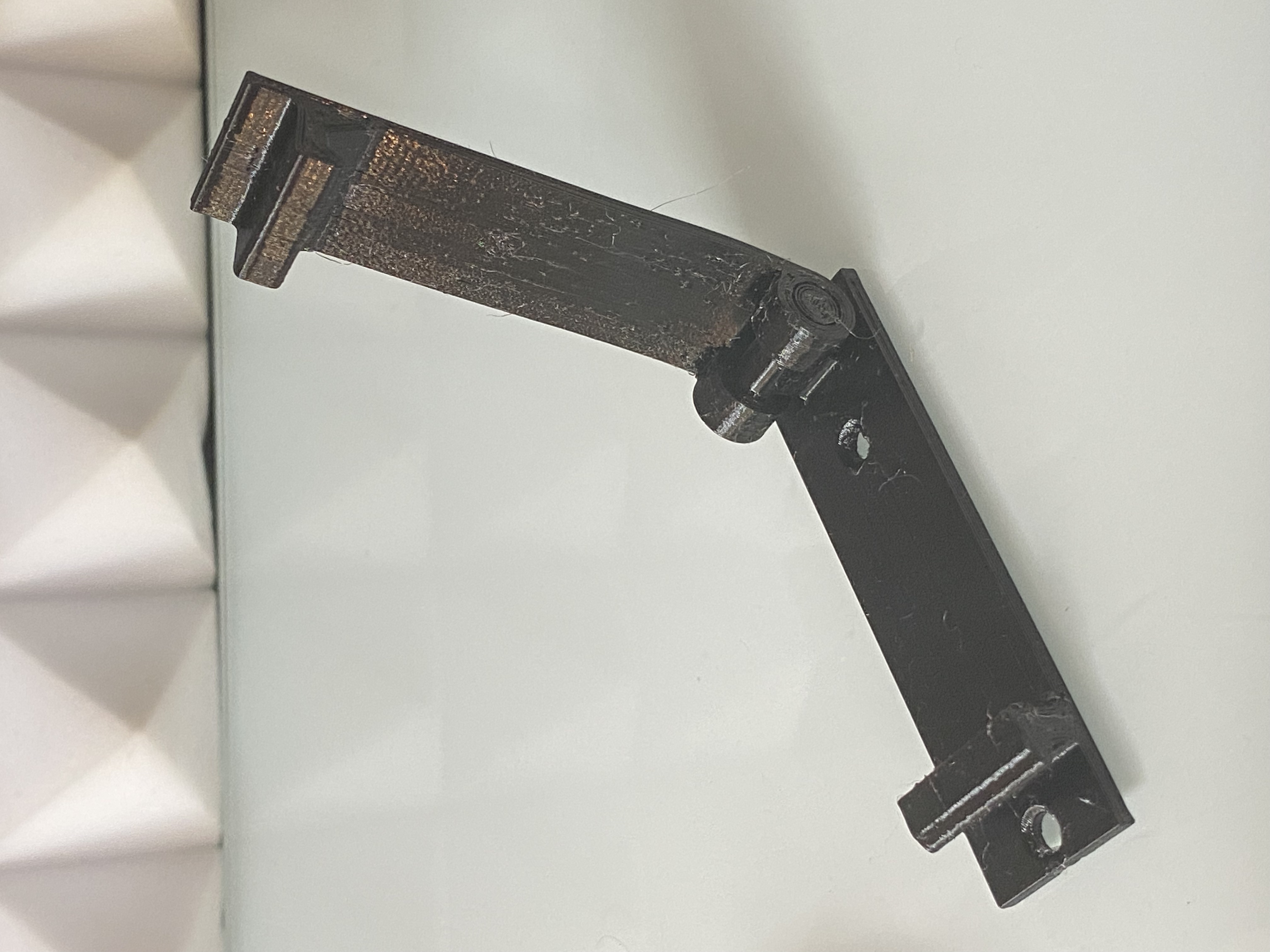 print in place - cable clip - screwholes