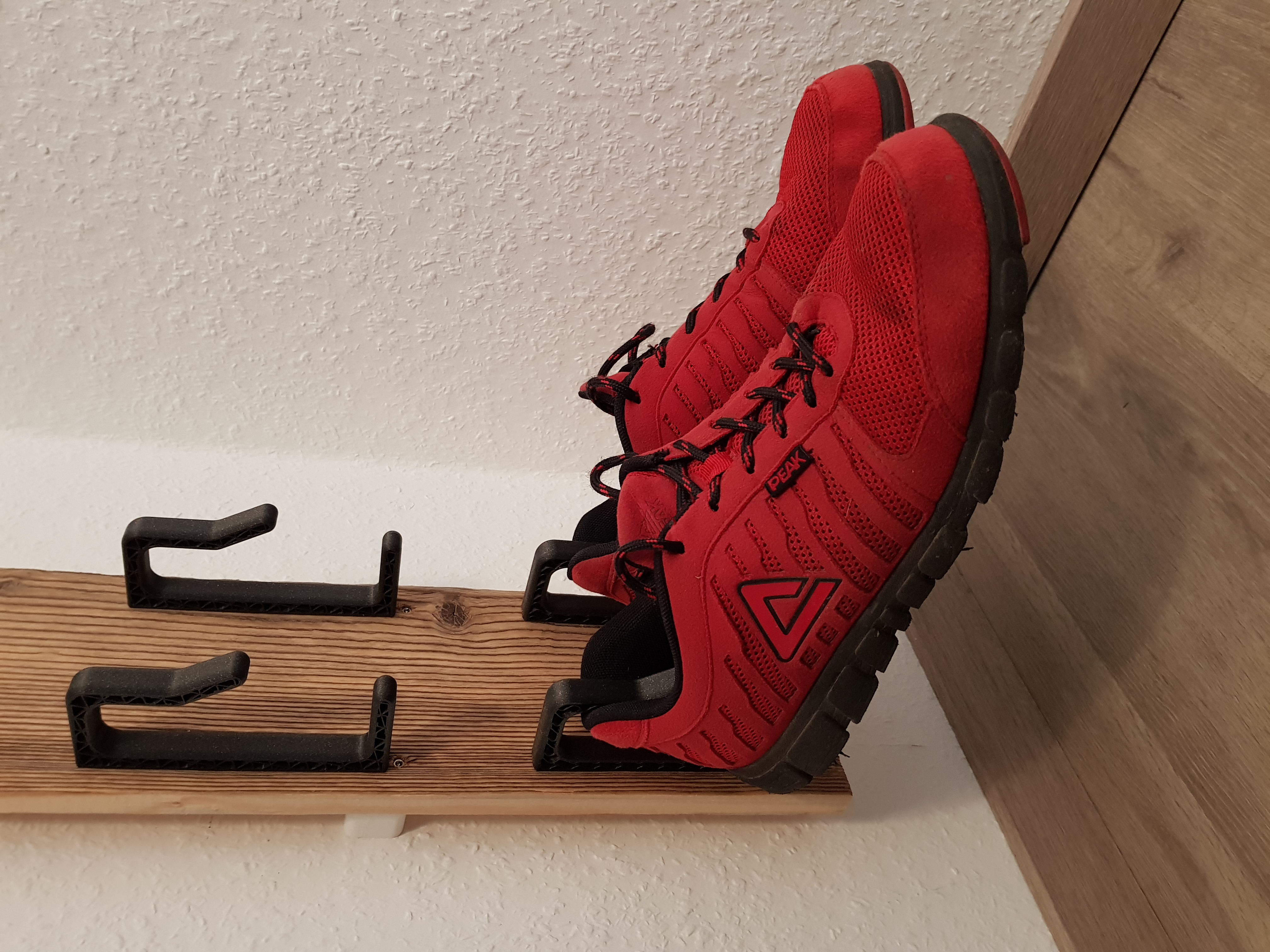 Customizable Shoe Wall Storage Hangers [mounted-from-the-back-edition]