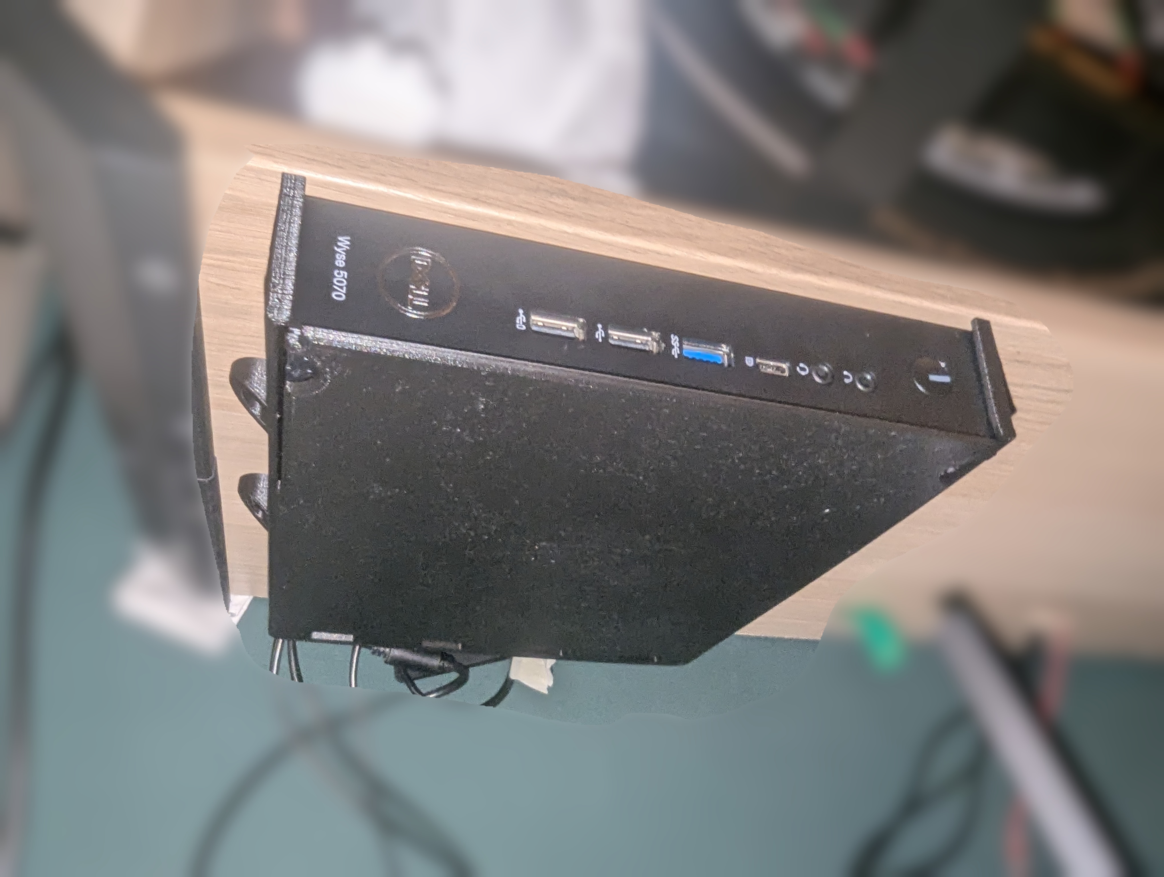 Dell Wyse 5070 thinclient mount