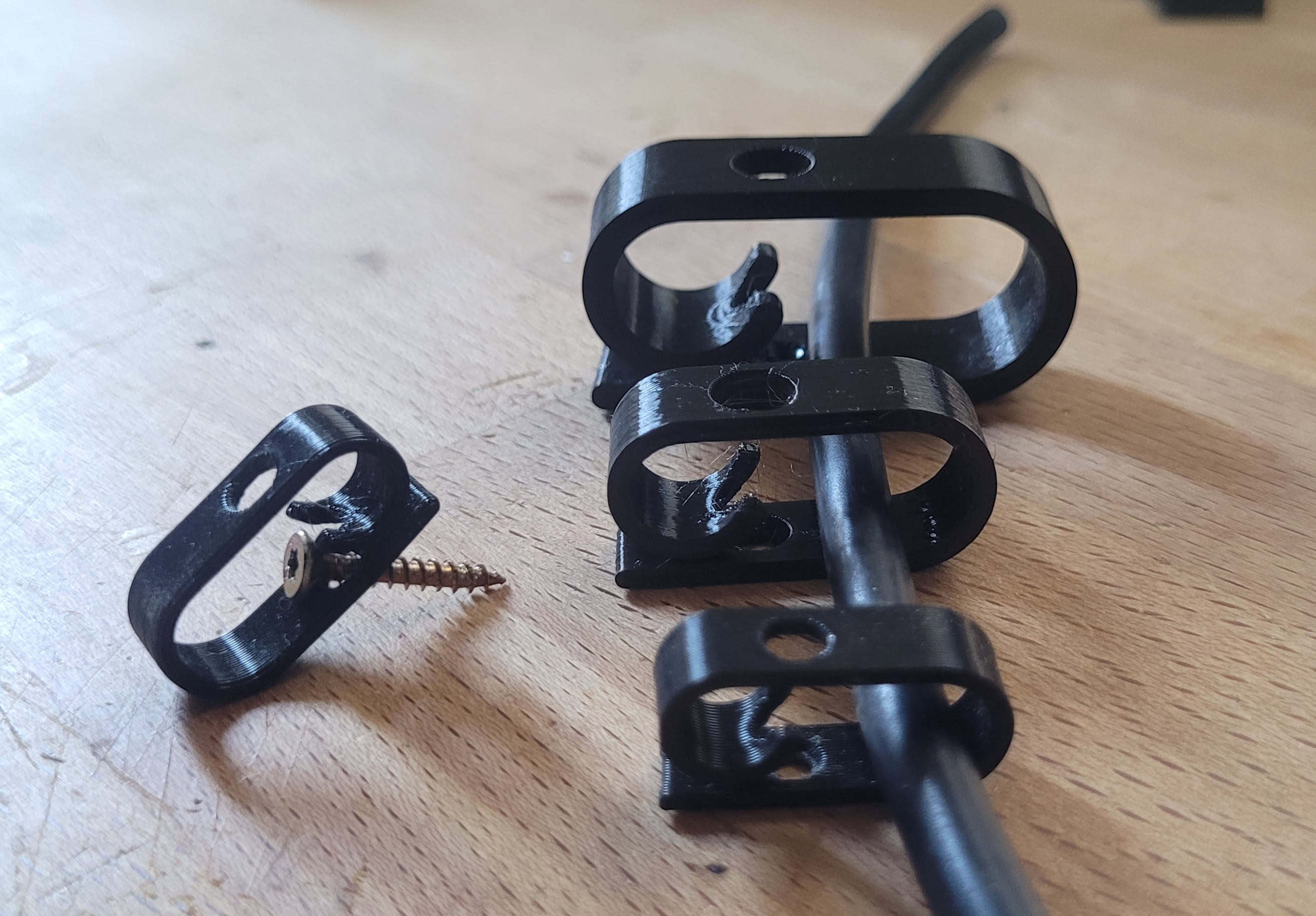 Screw-On Cable Clip