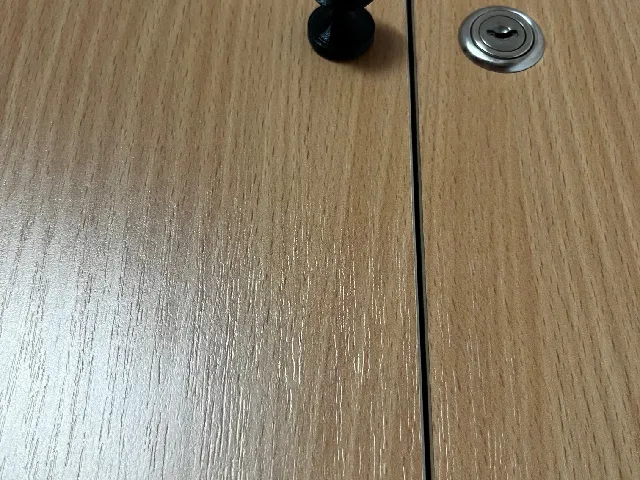 Cabinet handle