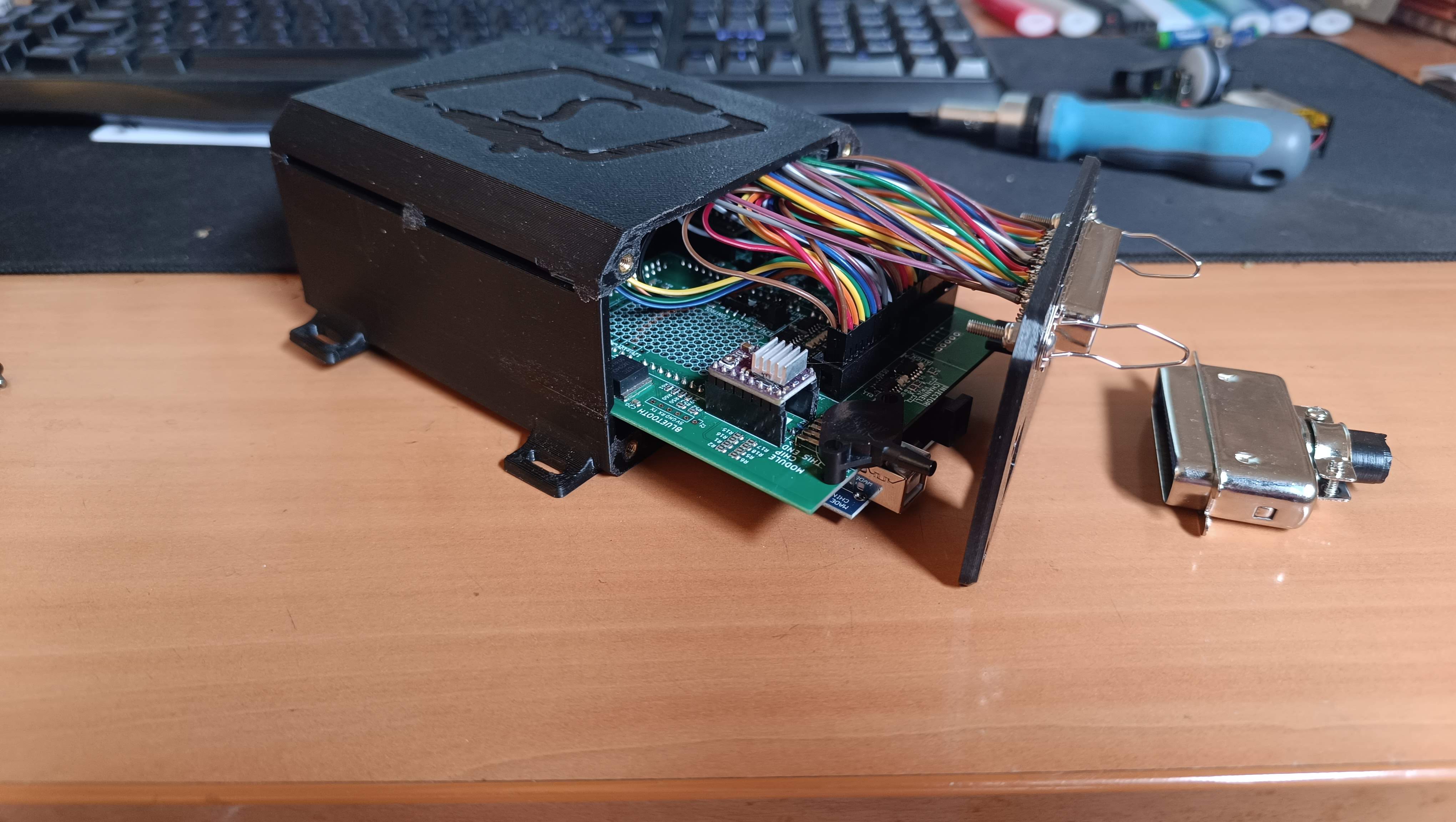 Speeduino 0.4.4d case - Slide in place - Centronics connector