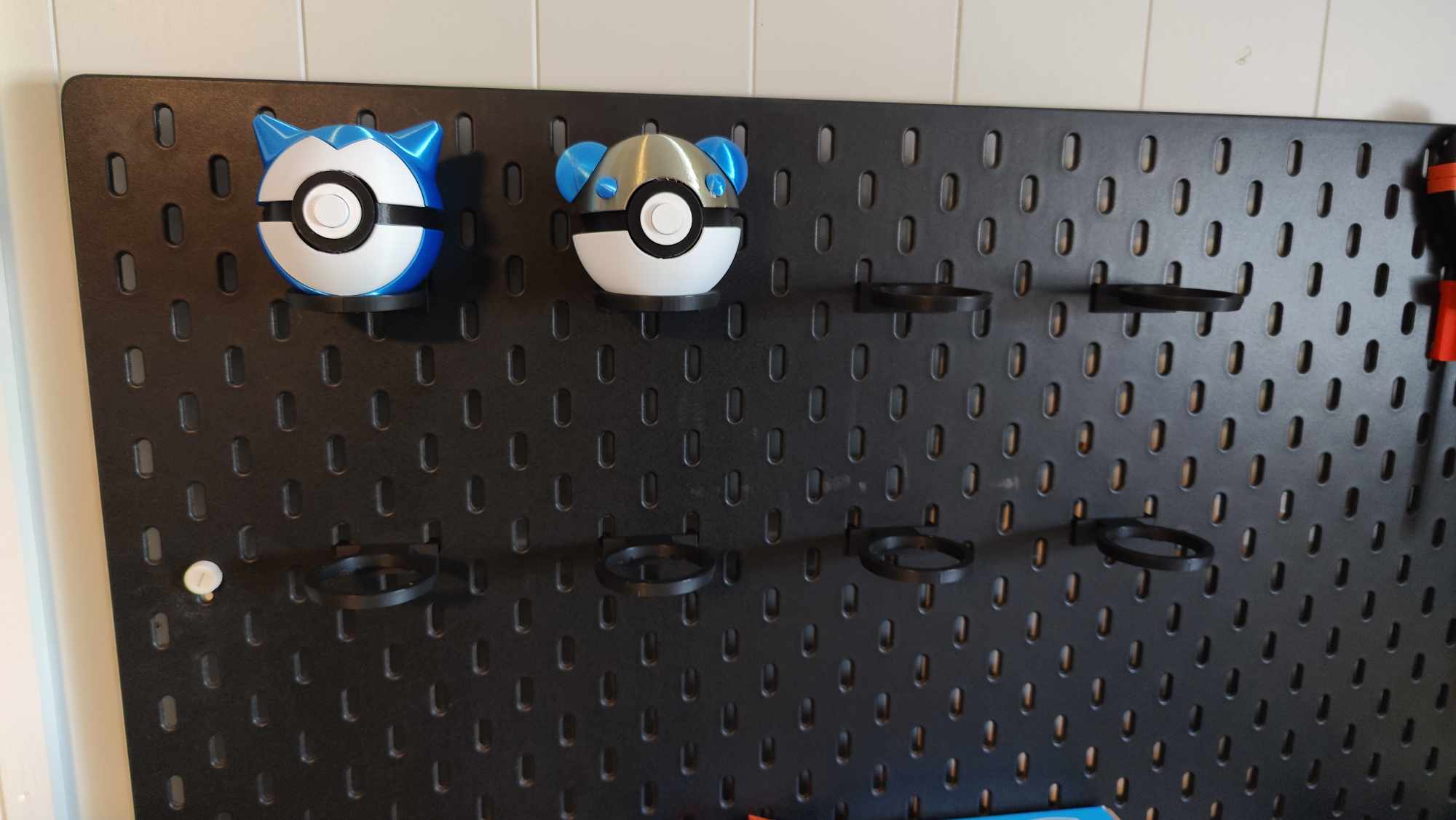Pokeball mount for Ikea skadis Pegbord