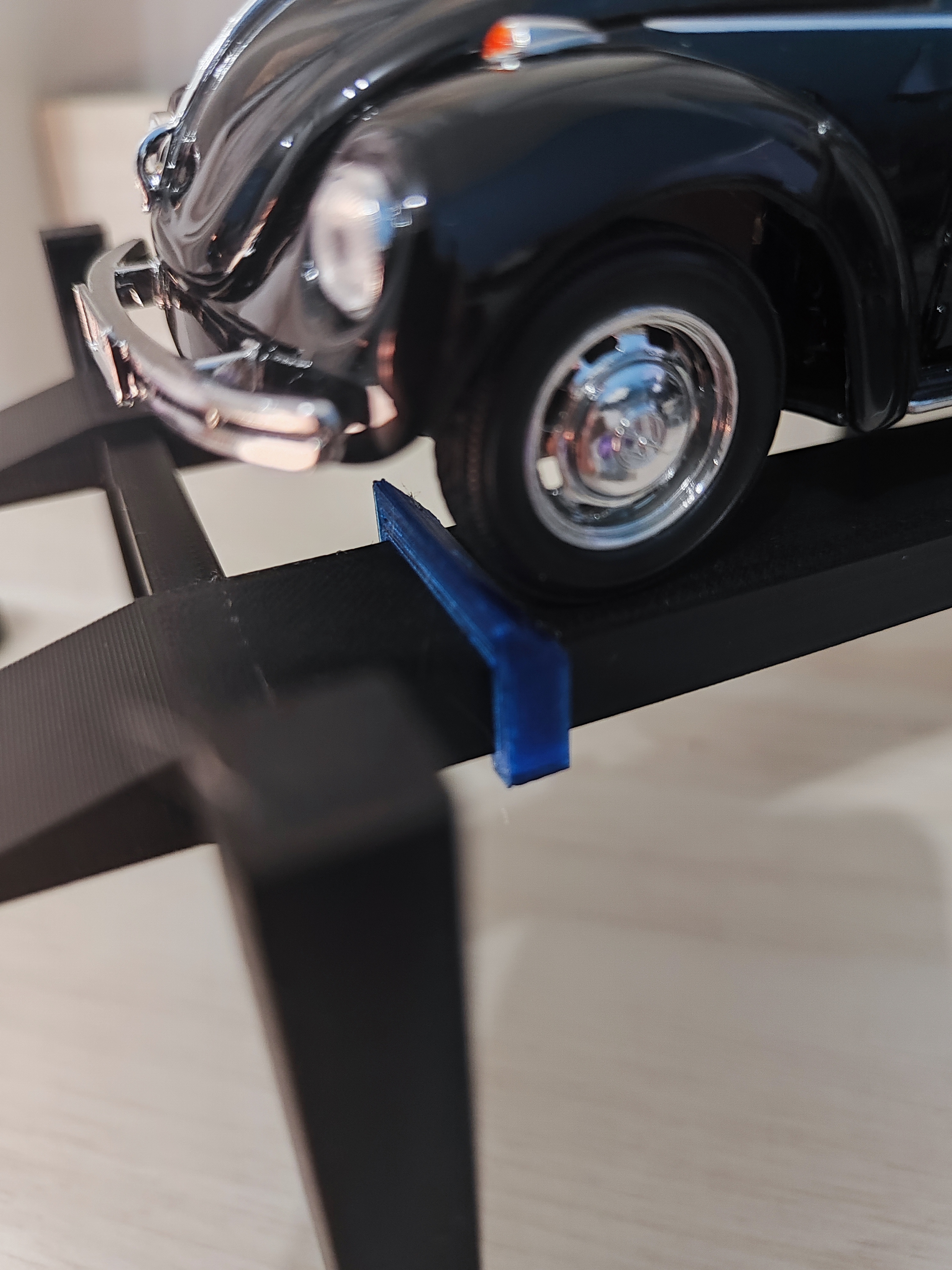 Diecast Post Lift Wheel Chock
