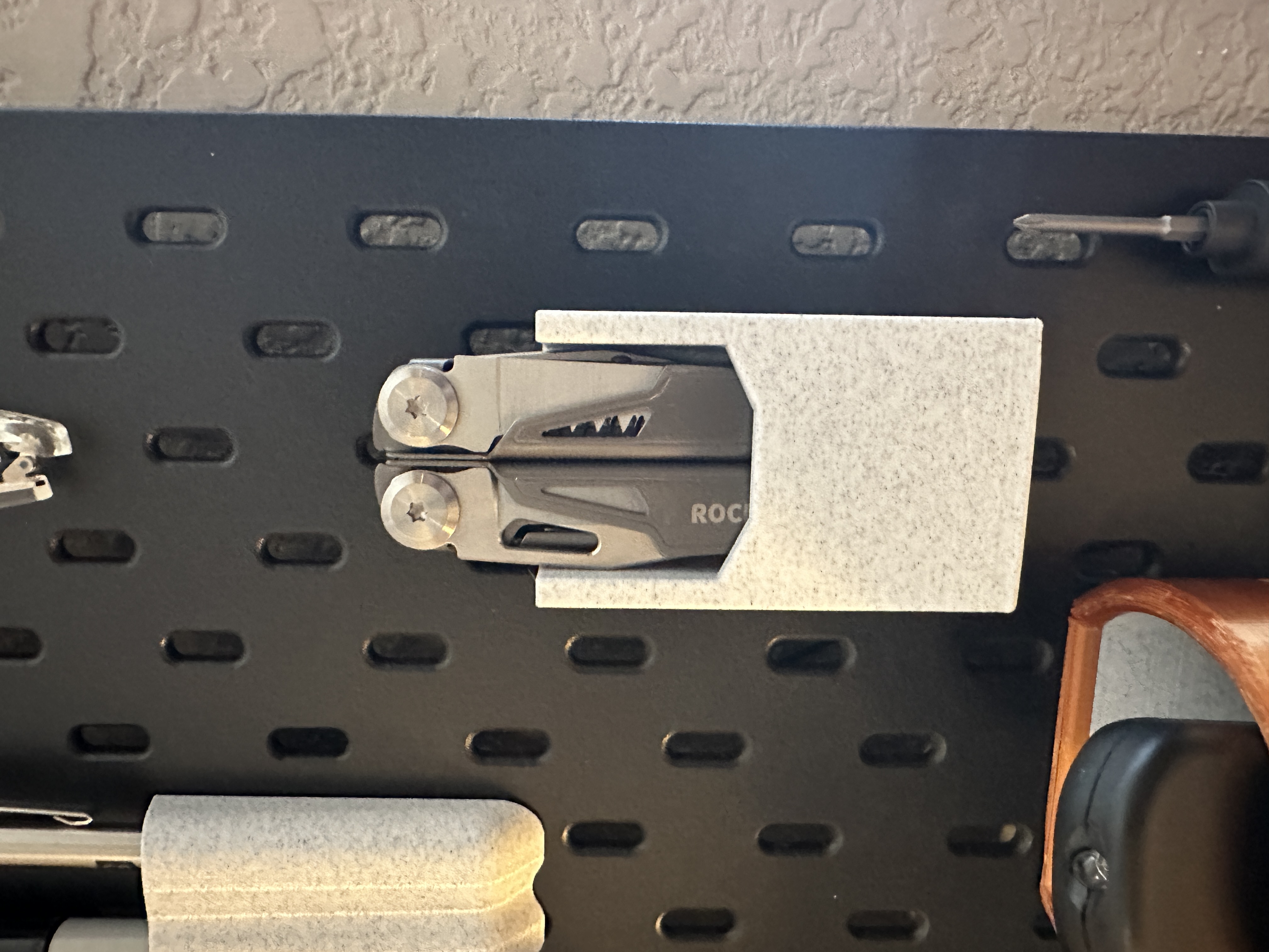 Ikea Skadis Leatherman Multitool Holder by Dougdee89 Download free STL model