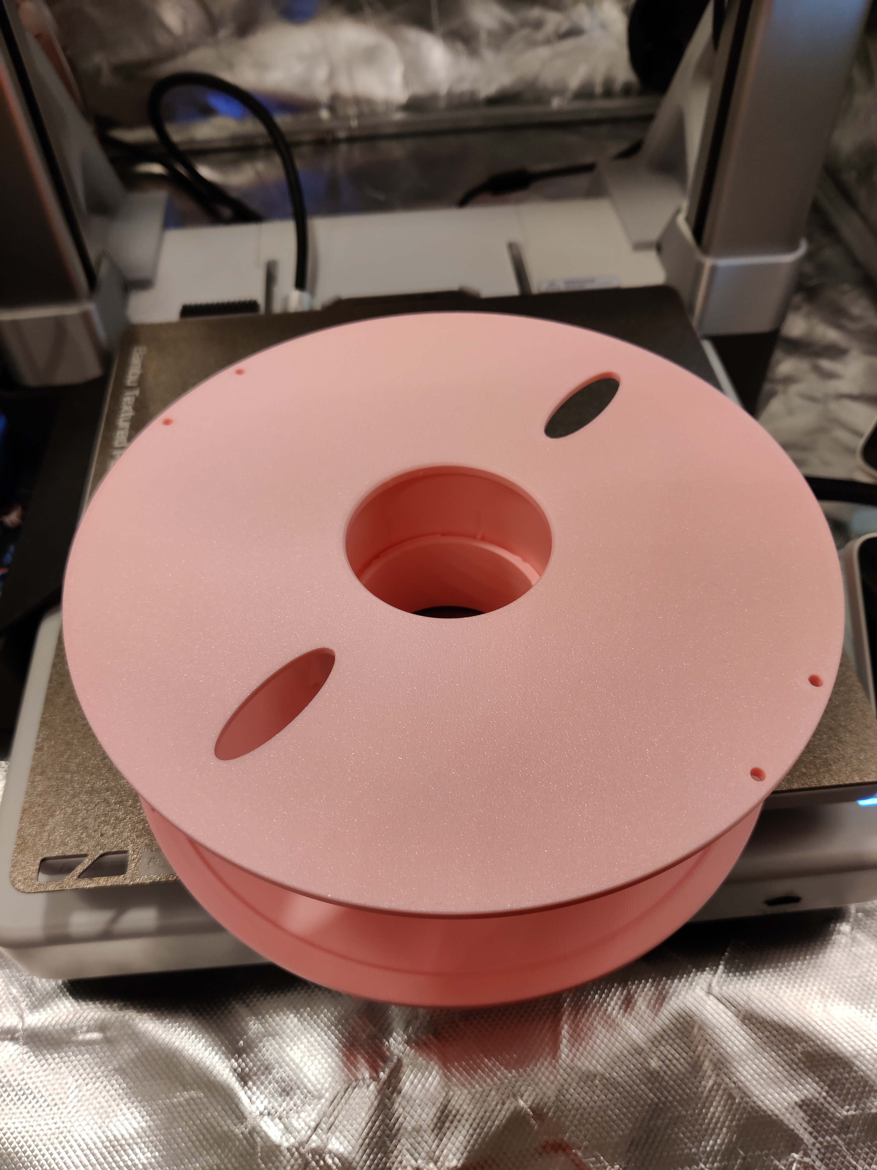 Miniatura 2 do modelo 3D Bambu spool with filament window