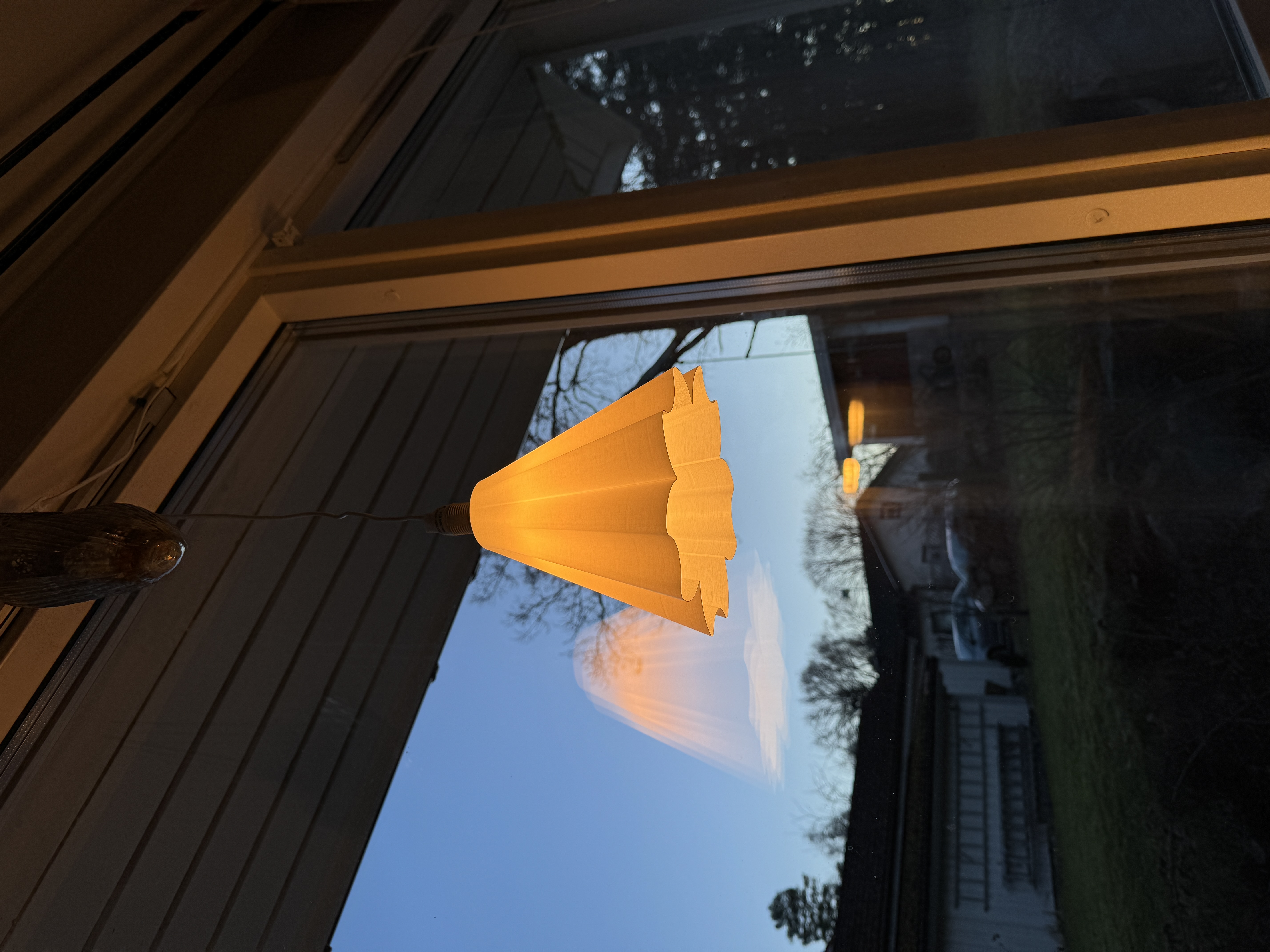 Floral lamp shade
