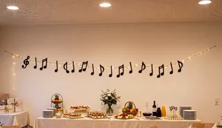 musical note garland / festoon for decoration