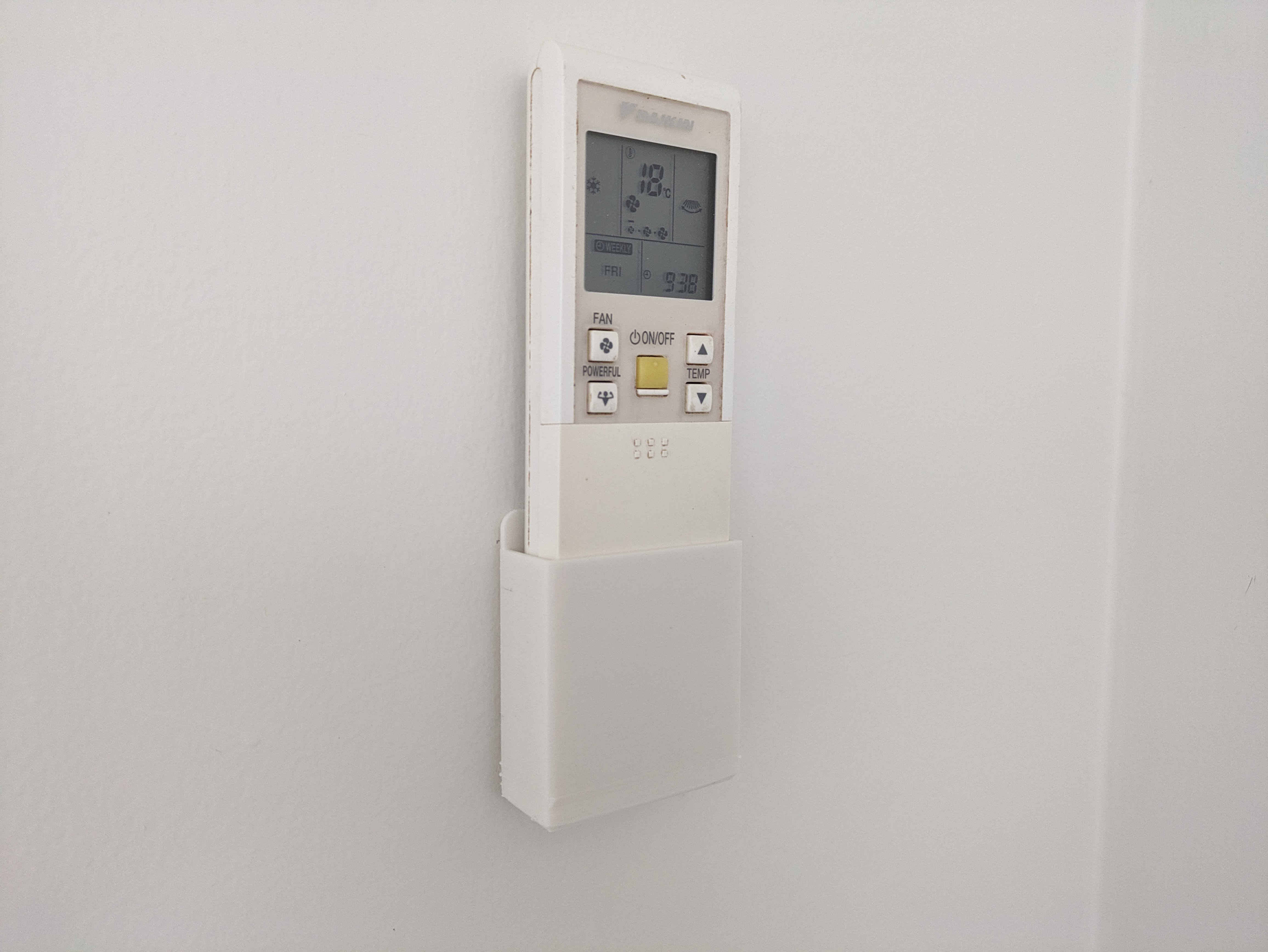 Aircon Remote Wall Holder for Daikin ARC452A4