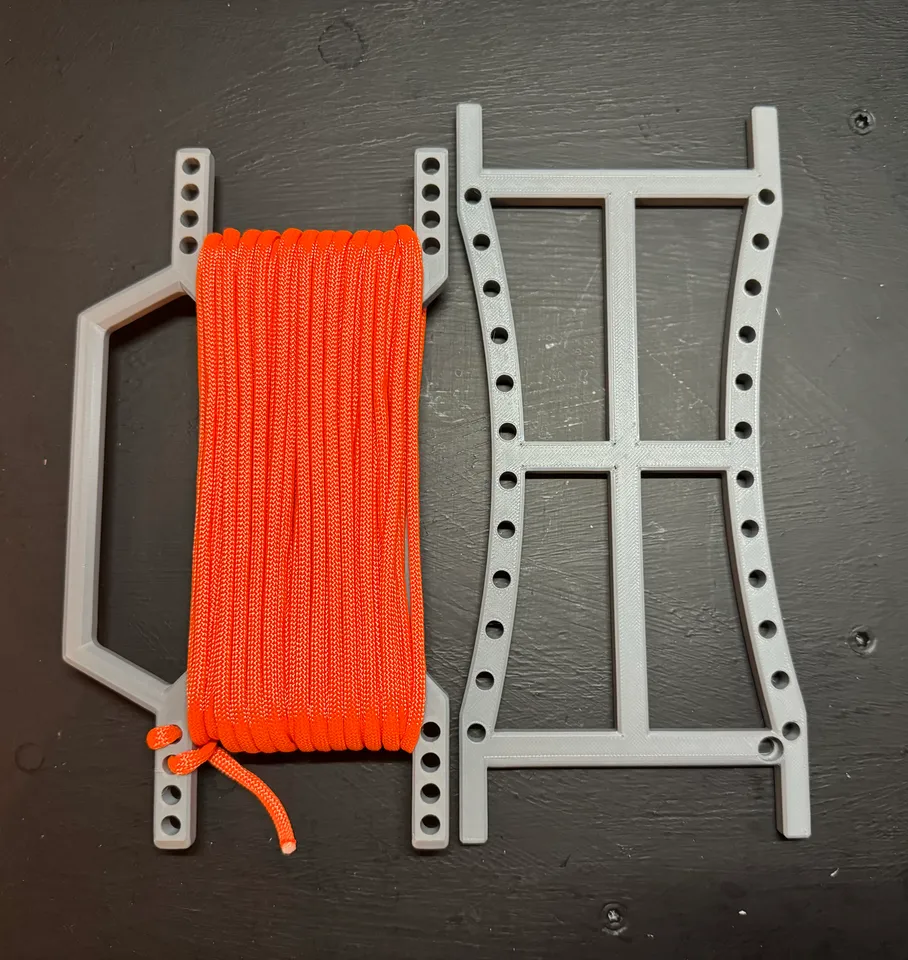 Paracord / Rope Winder (4mm diameter) by BuildX, Download free STL model