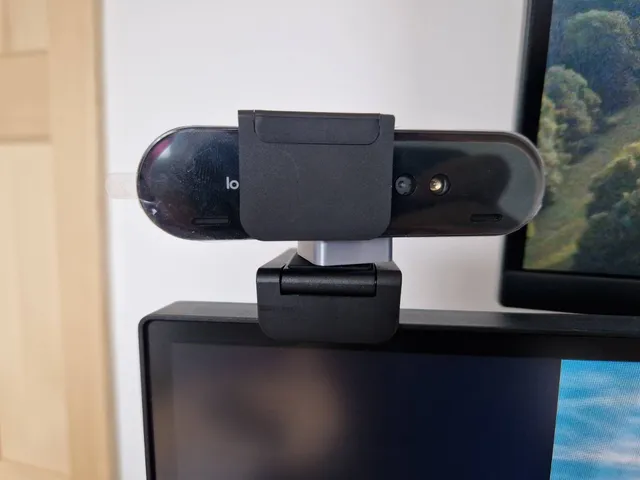 Logitech Brio adapter