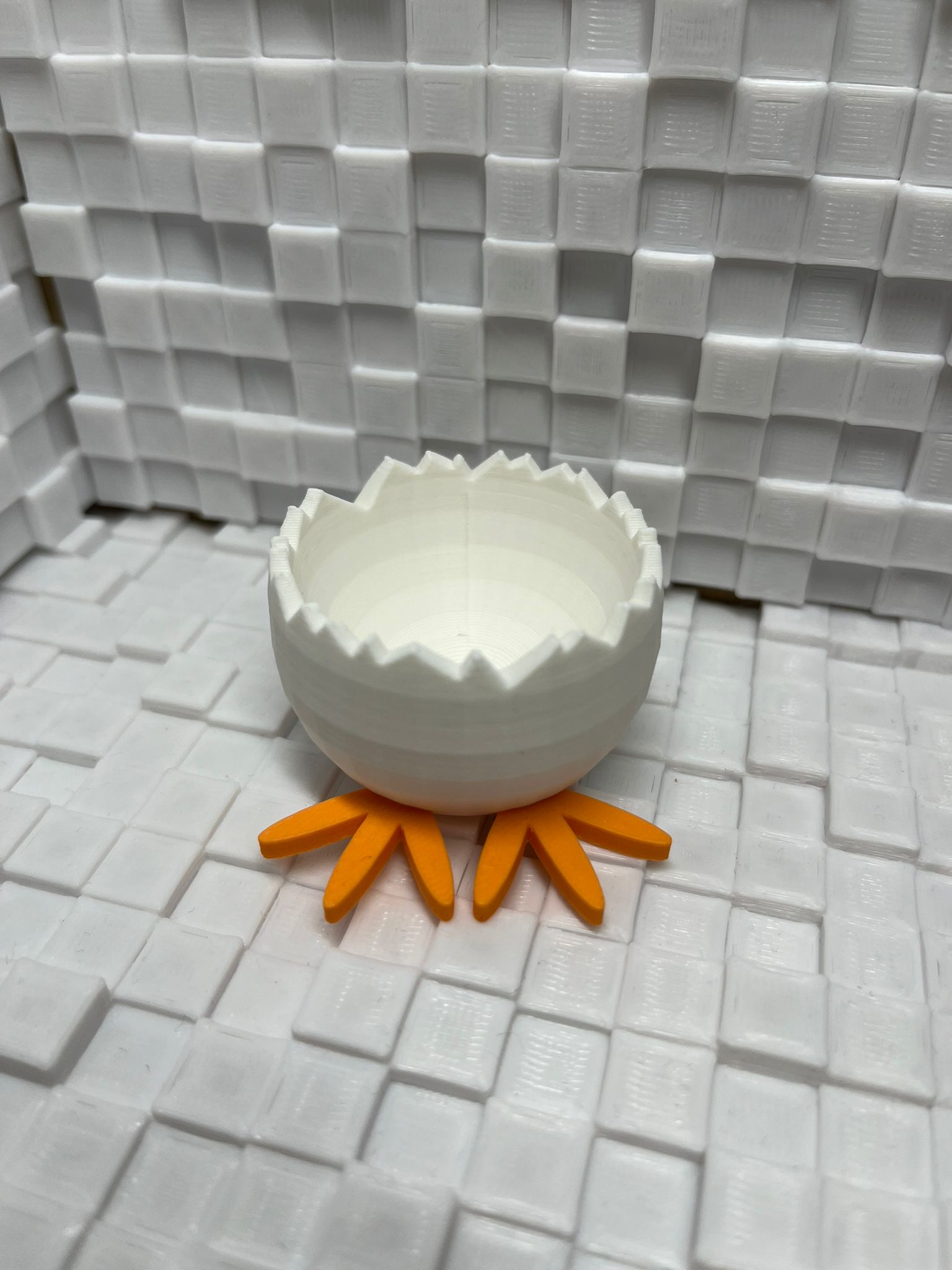 Cute Egg Cup with chicken feet / Eierbecher by plc_one | Download free