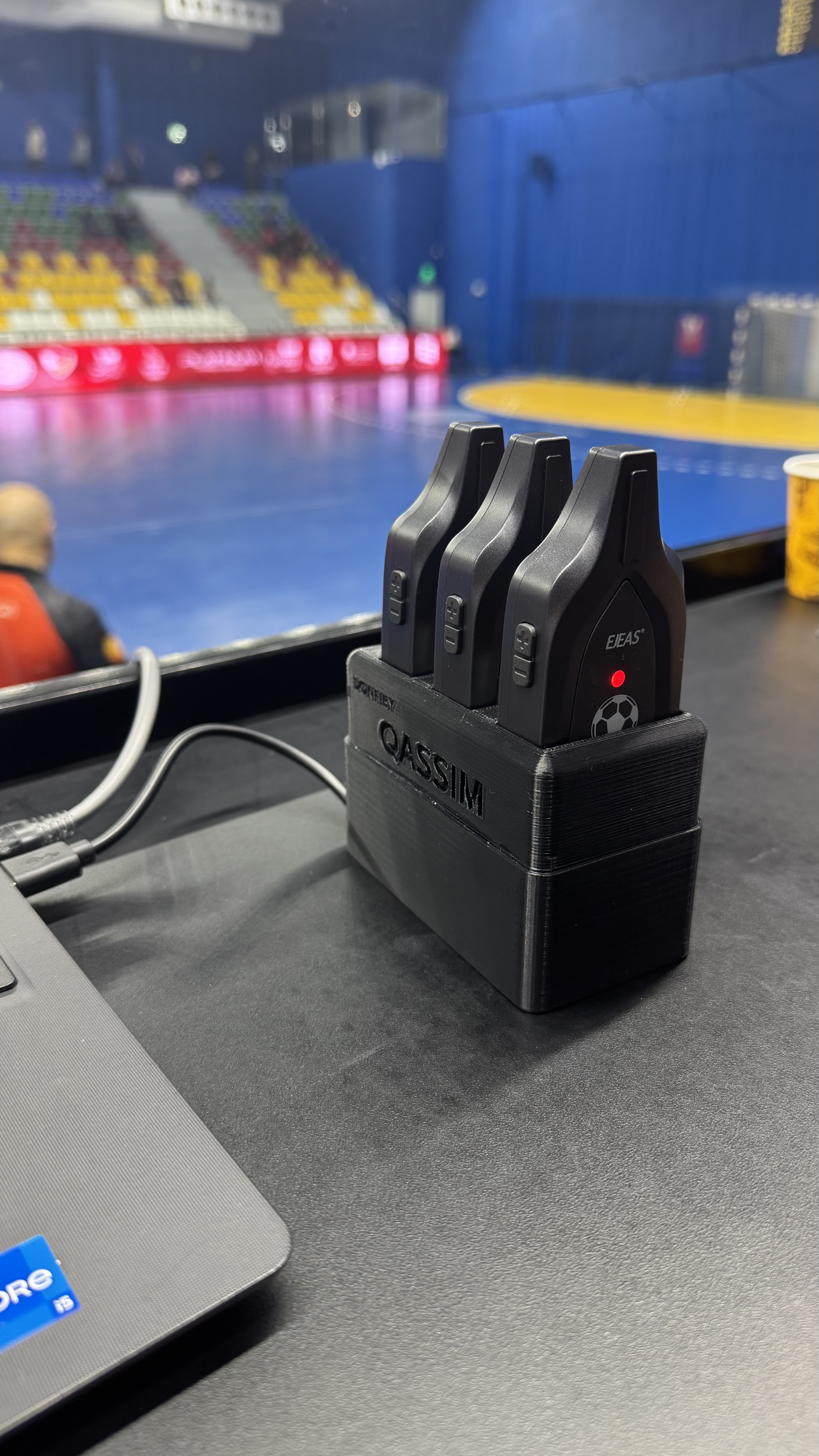 EJEAS F6 - Charging dock