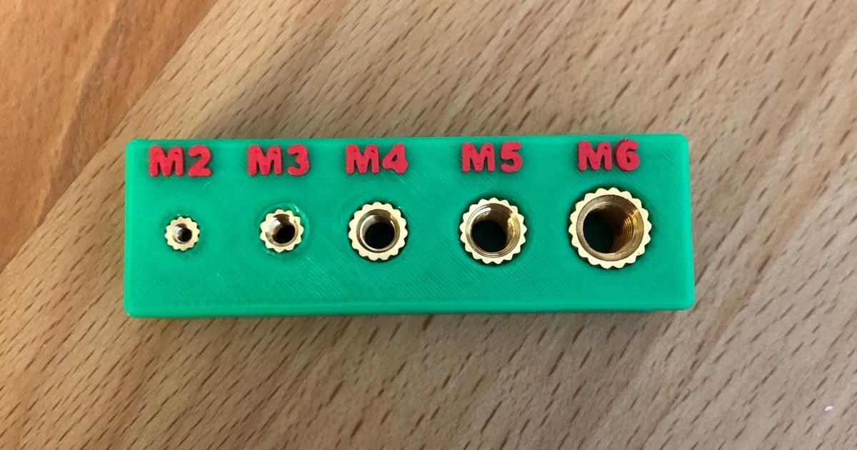 Threaded Insert Display by flow Download free STL model