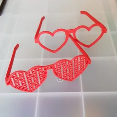 Heart Glasses - Saint Valentine's Day