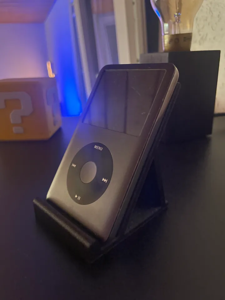 iPod Classic 2021 Concept: Why not. 