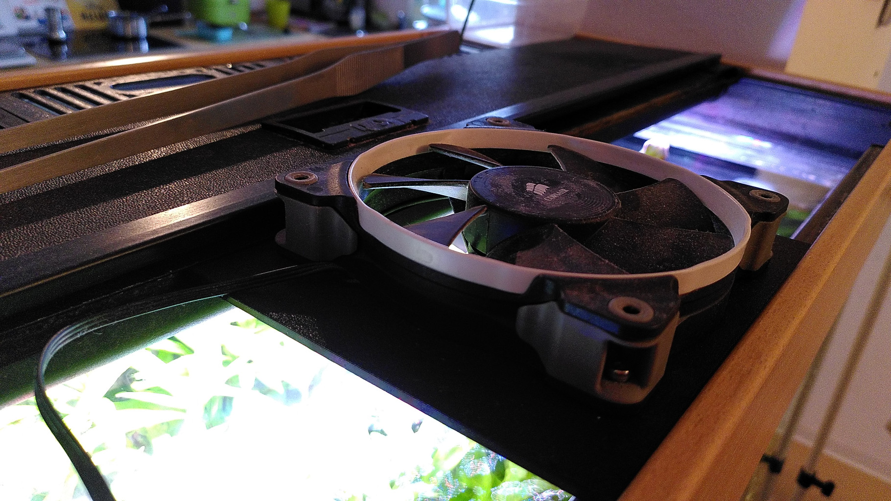 Modular lid system for JUWEL RIO 125 LED aquarium - active cooling parts