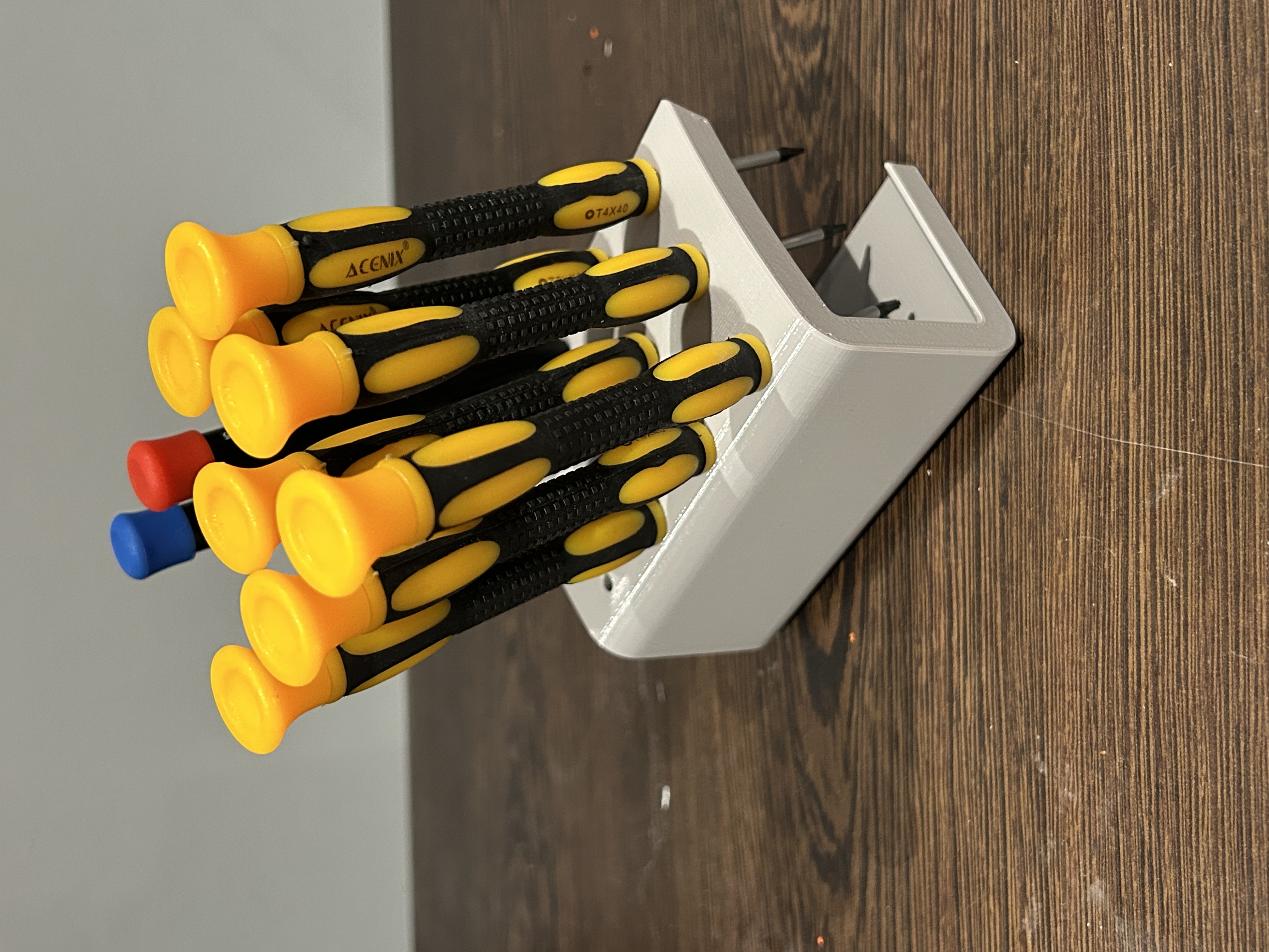 Screwdriver Stand - Schraubendreher Halter
