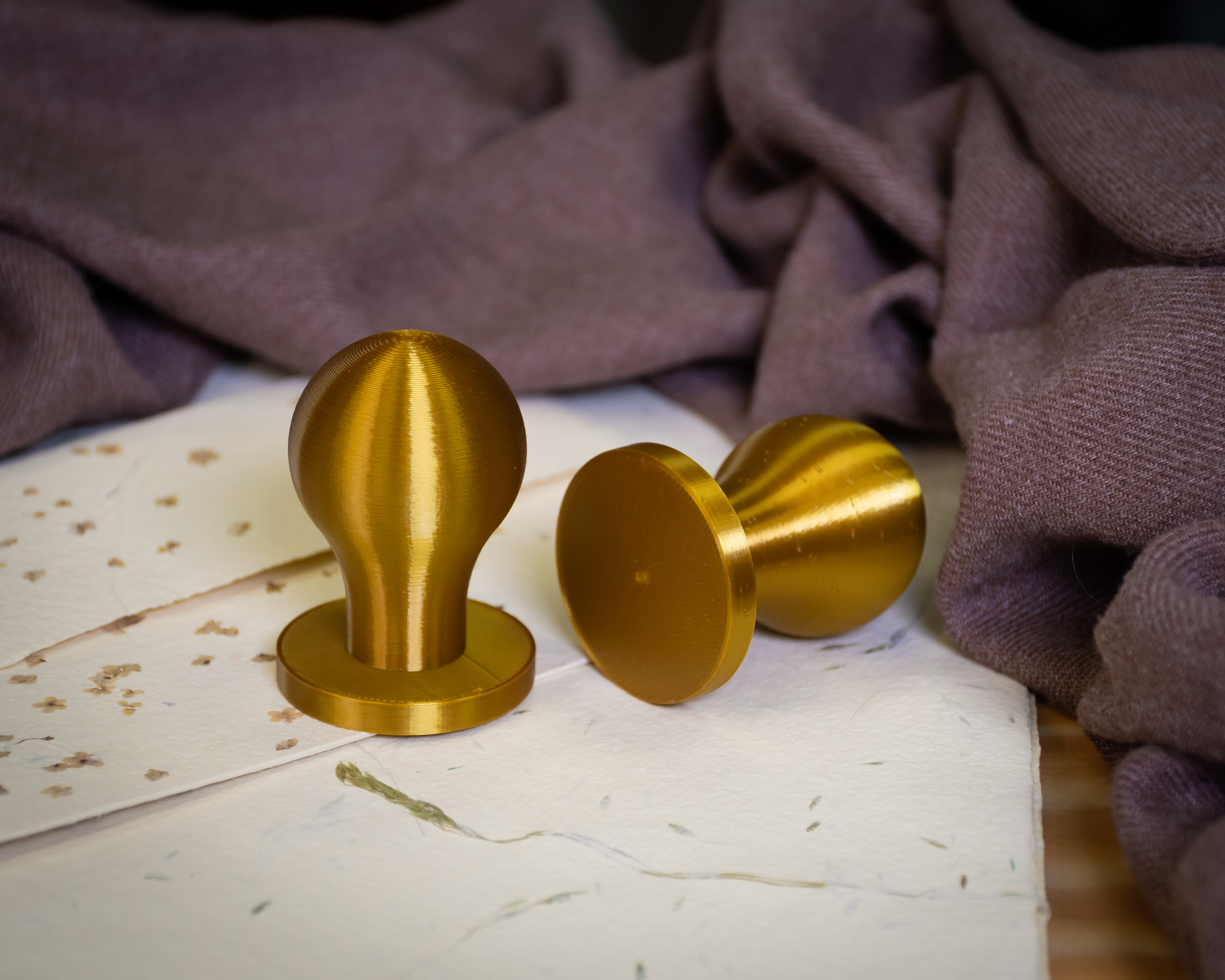 Round stamp handle