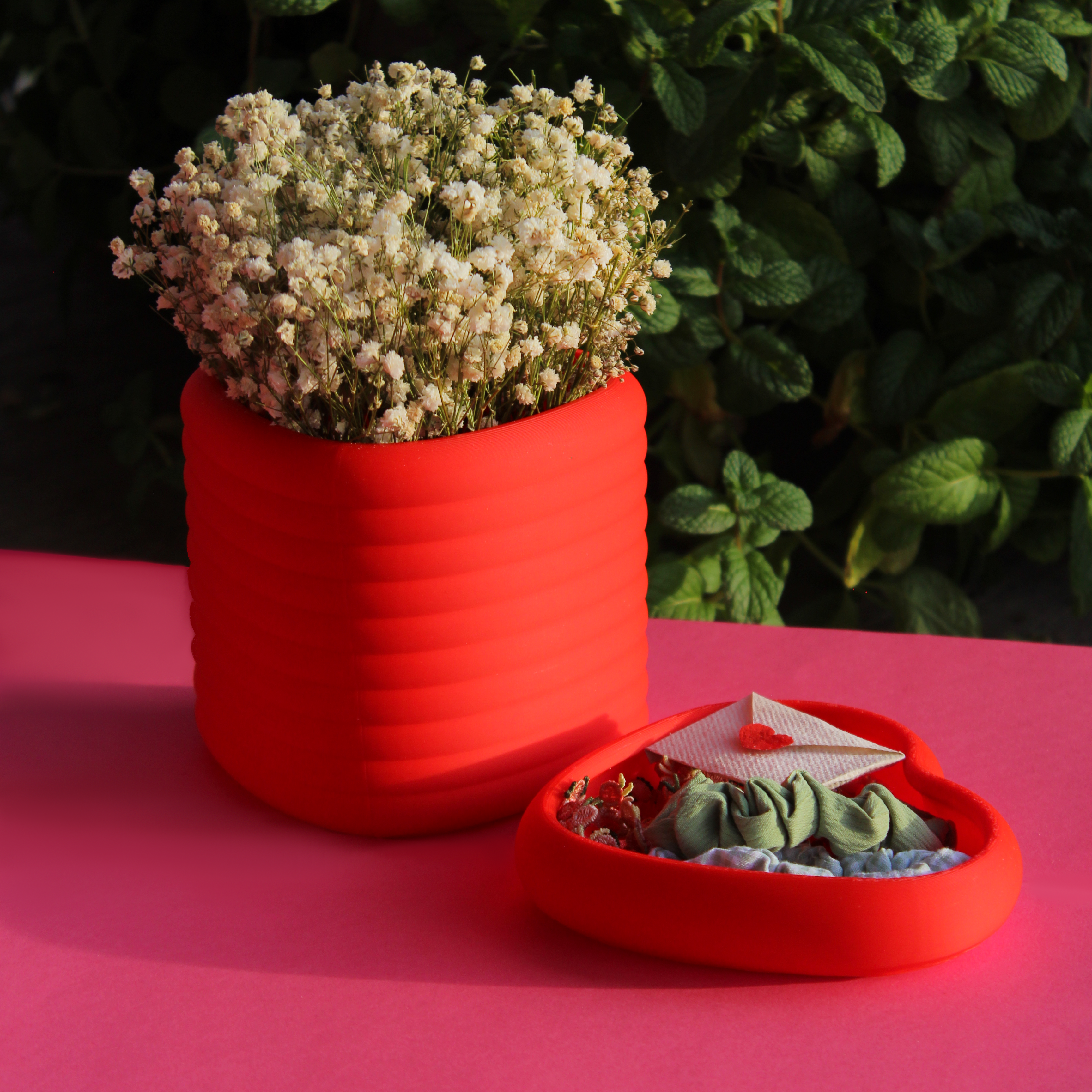 HEART VASE AND ORGANIZER / FLORERO DE CORAZON Y ORGANIZADOR