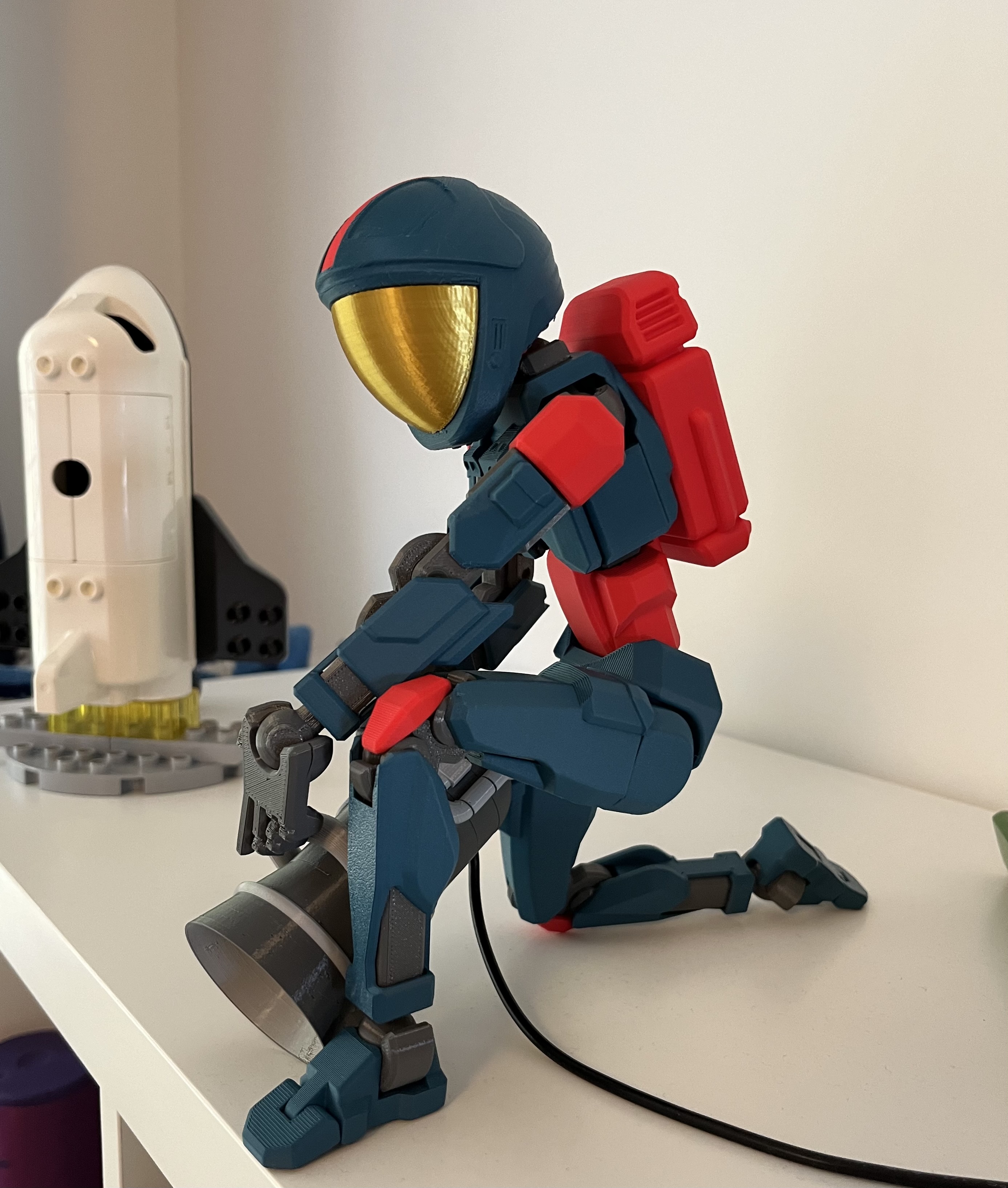 DUMMY 13 Lamp (250% scale)