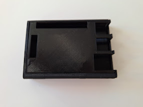 Raspberry Pi 3 B+ compact case - Top plate with slot for camera cable.