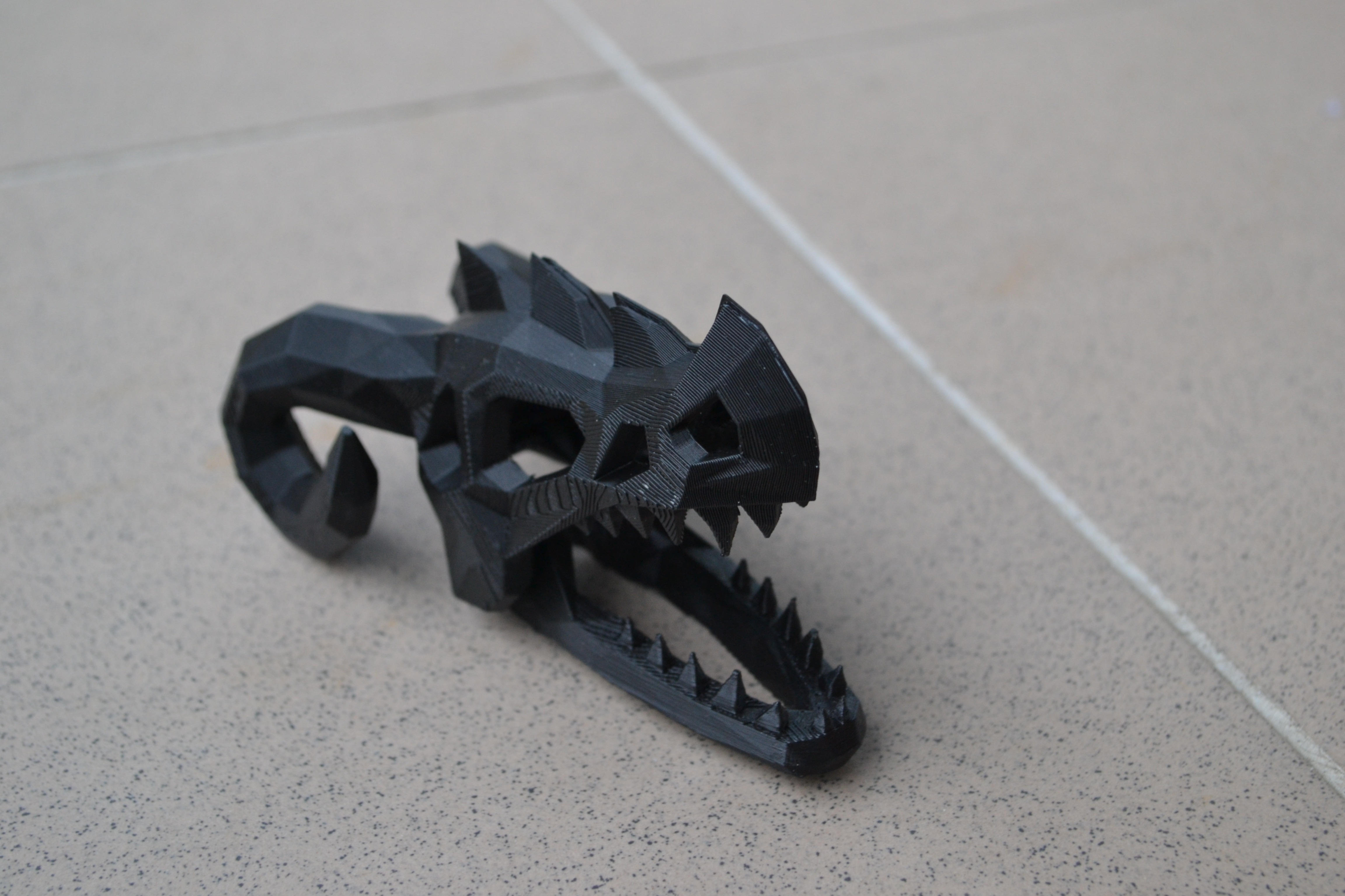 Miniatura 2 do modelo 3D Dragon skull