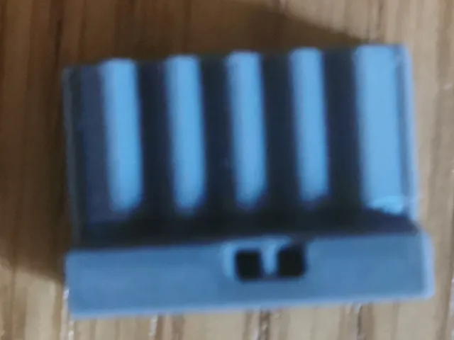 Mount clip for ultimate hueforge frame