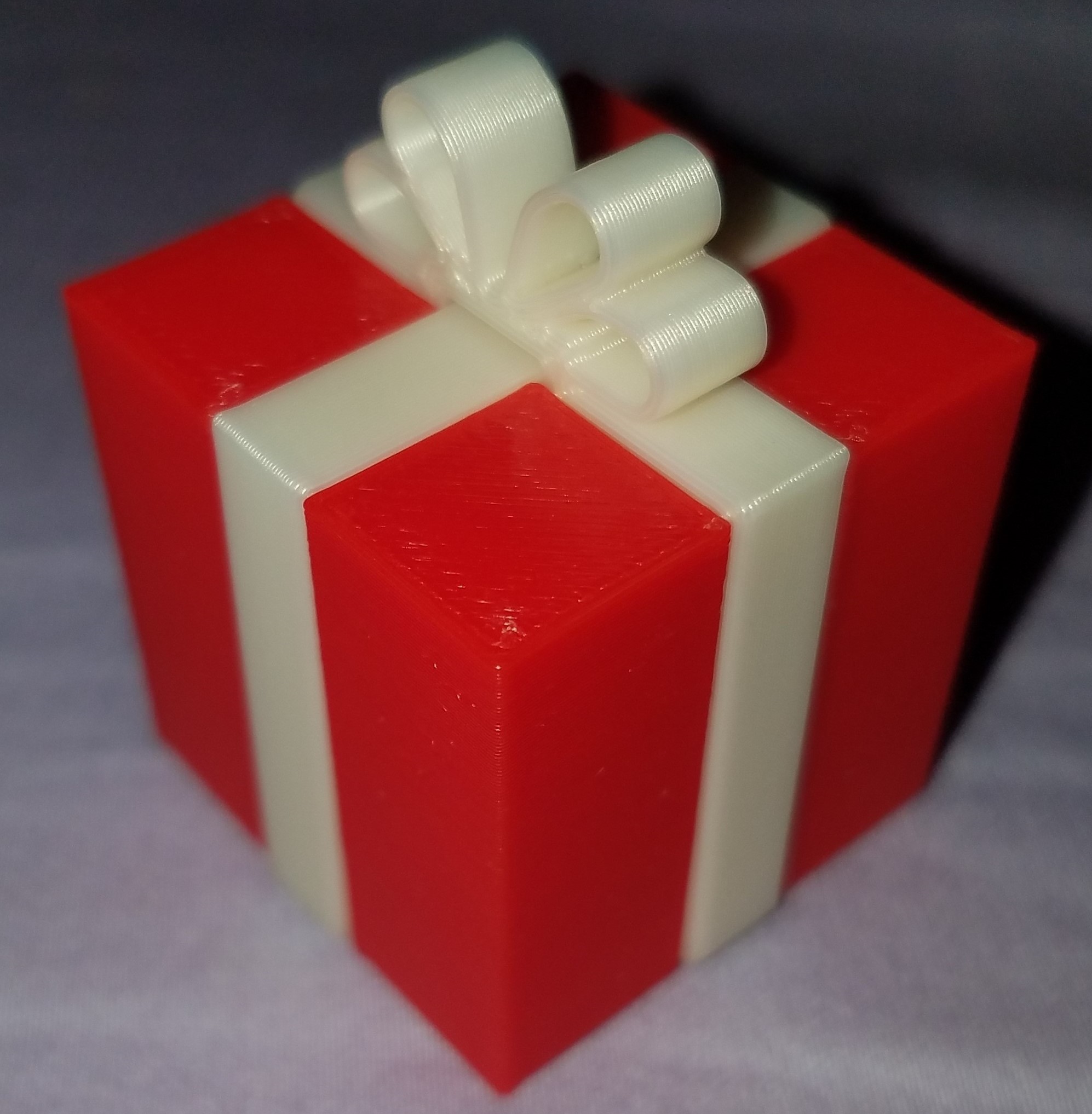 Present/Gift Box - 3-Piece Snap Together