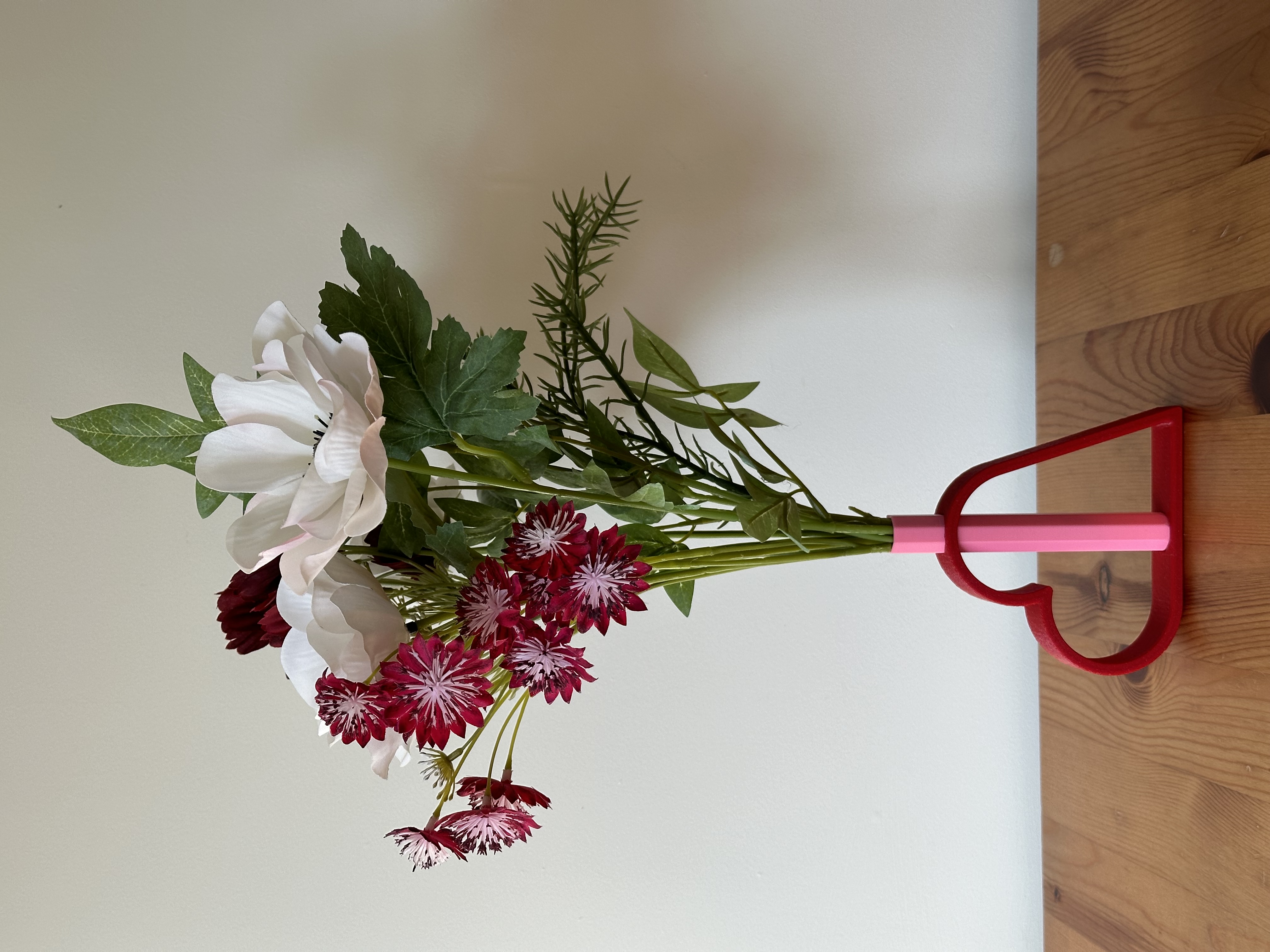 Heart Vase Octagonal 100mm - Perfect for Valentines, Mothers Day, a Loved one. No Supports Needed. Perfect for dried, printed or artificial flowers. Or real ones with a test tube.