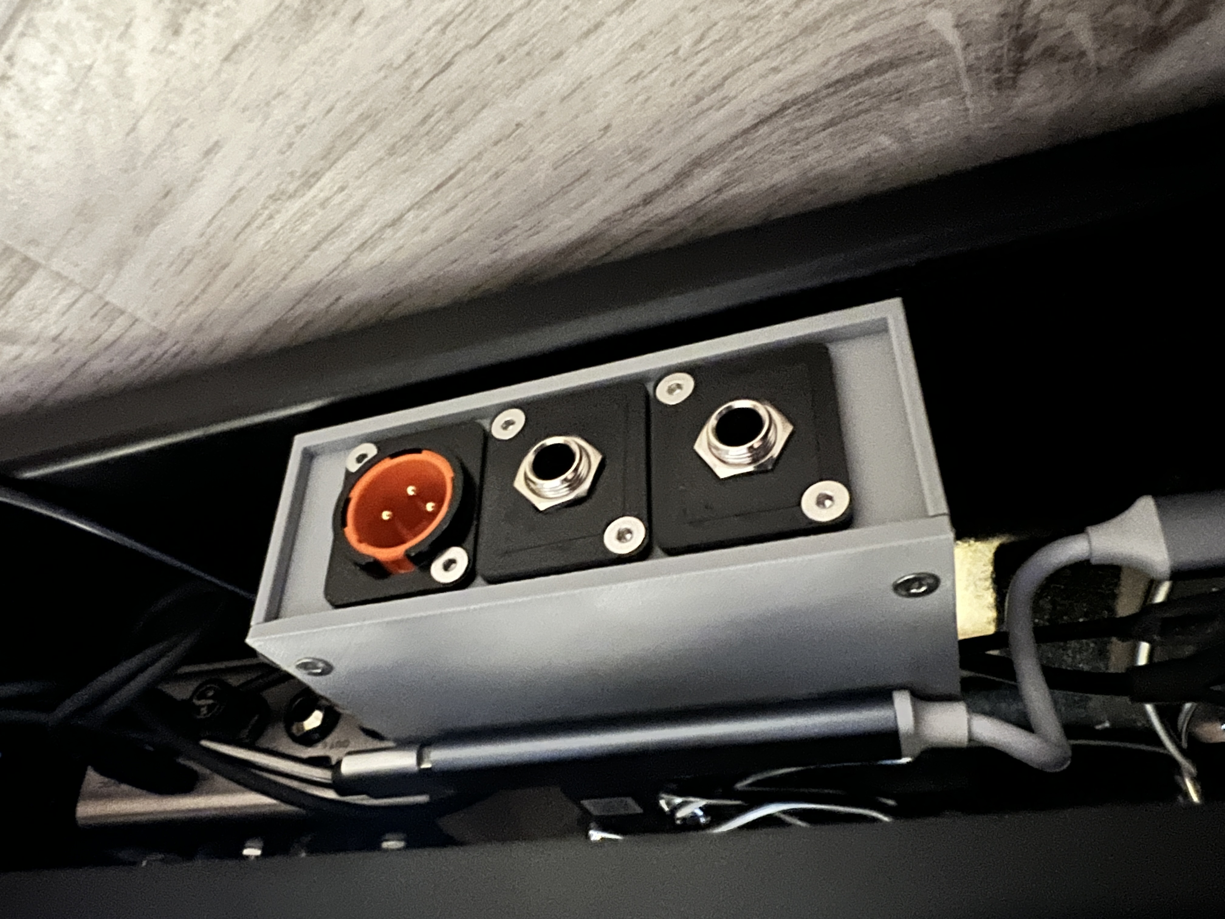 Pedal Board Interface Box