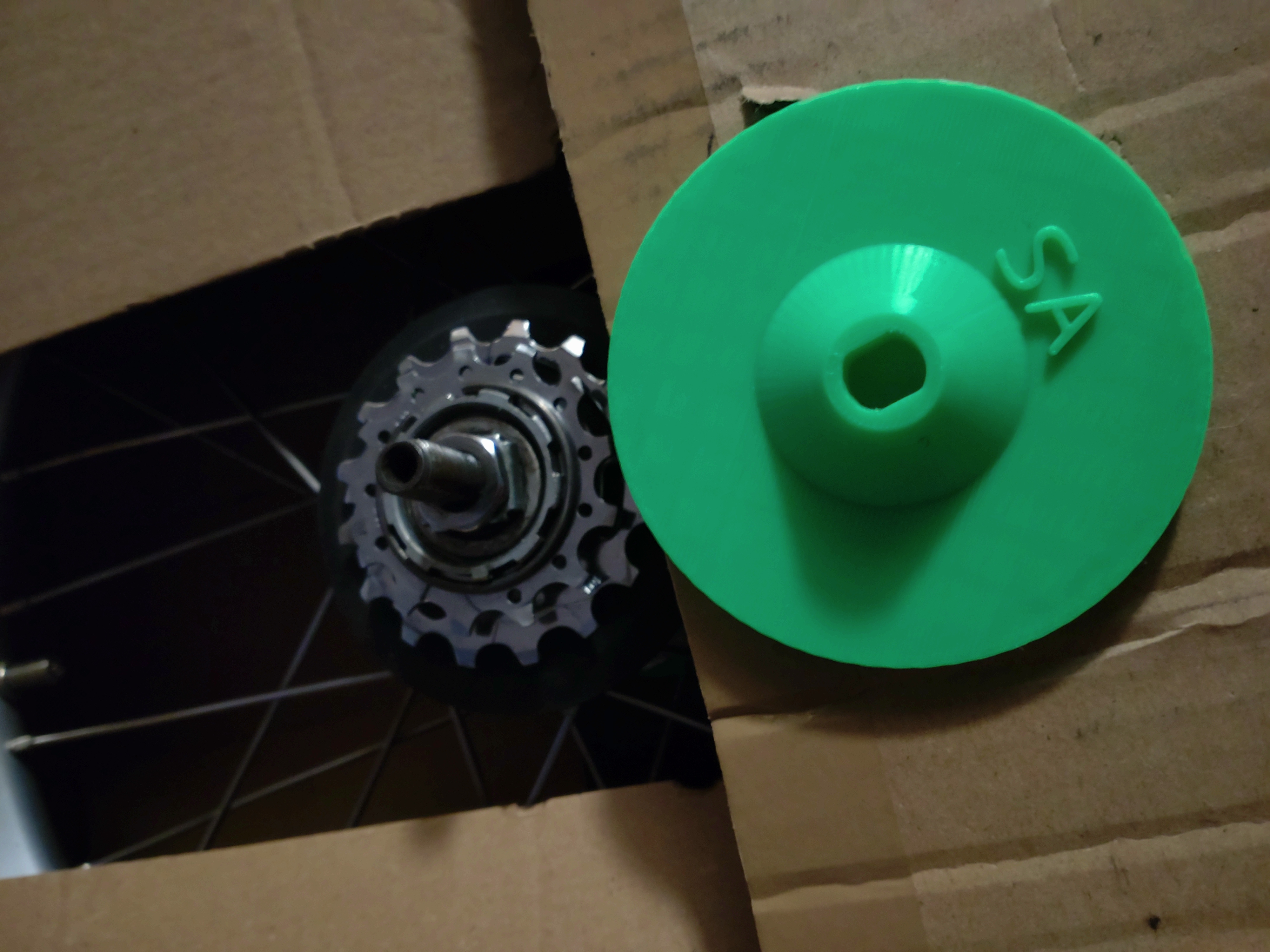 Axle end cover/protector for Sturmey-Archer/Shimano Nexus/Sram internal gear hub