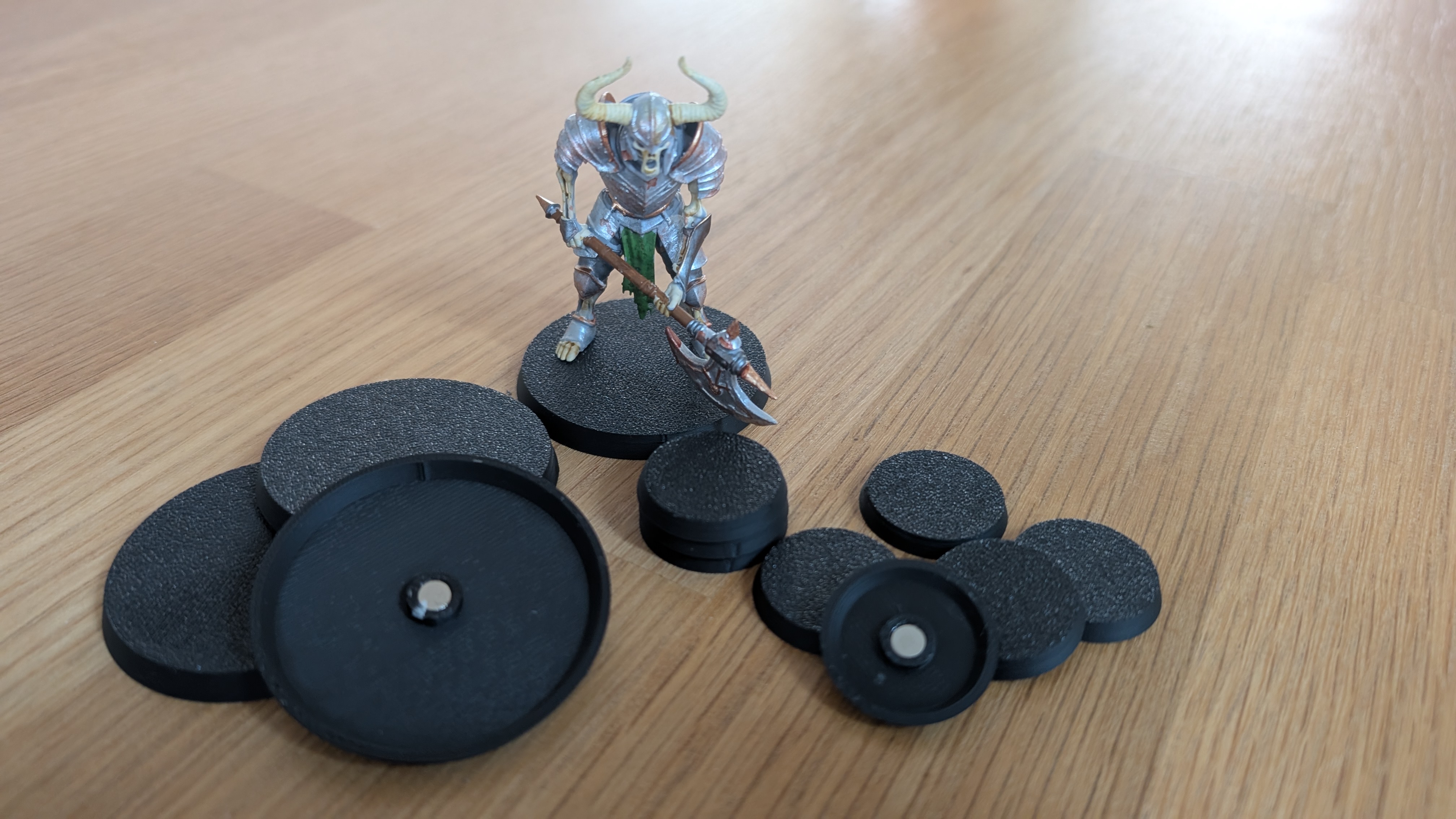 TTRPG Miniature Bases with magnets