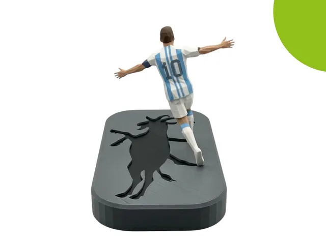 Messi's Shadow
