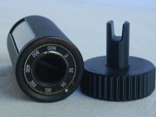 Wickelknopf für Nikon F2 wiederladbare Filmpatronen Winding knob reloadable film cartridges canisters