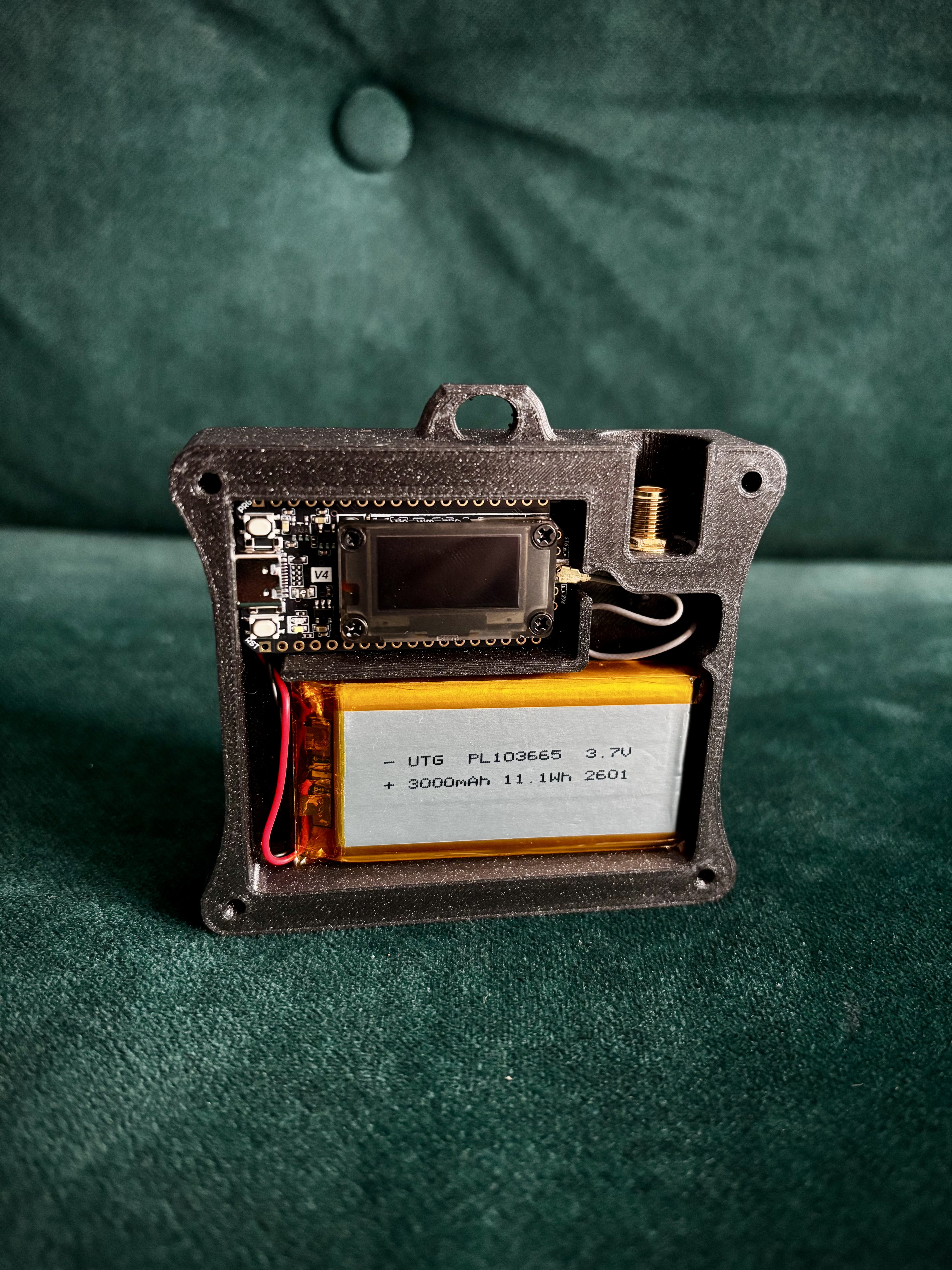 Miniatura 12 do modelo 3D Case for Heltec V4
