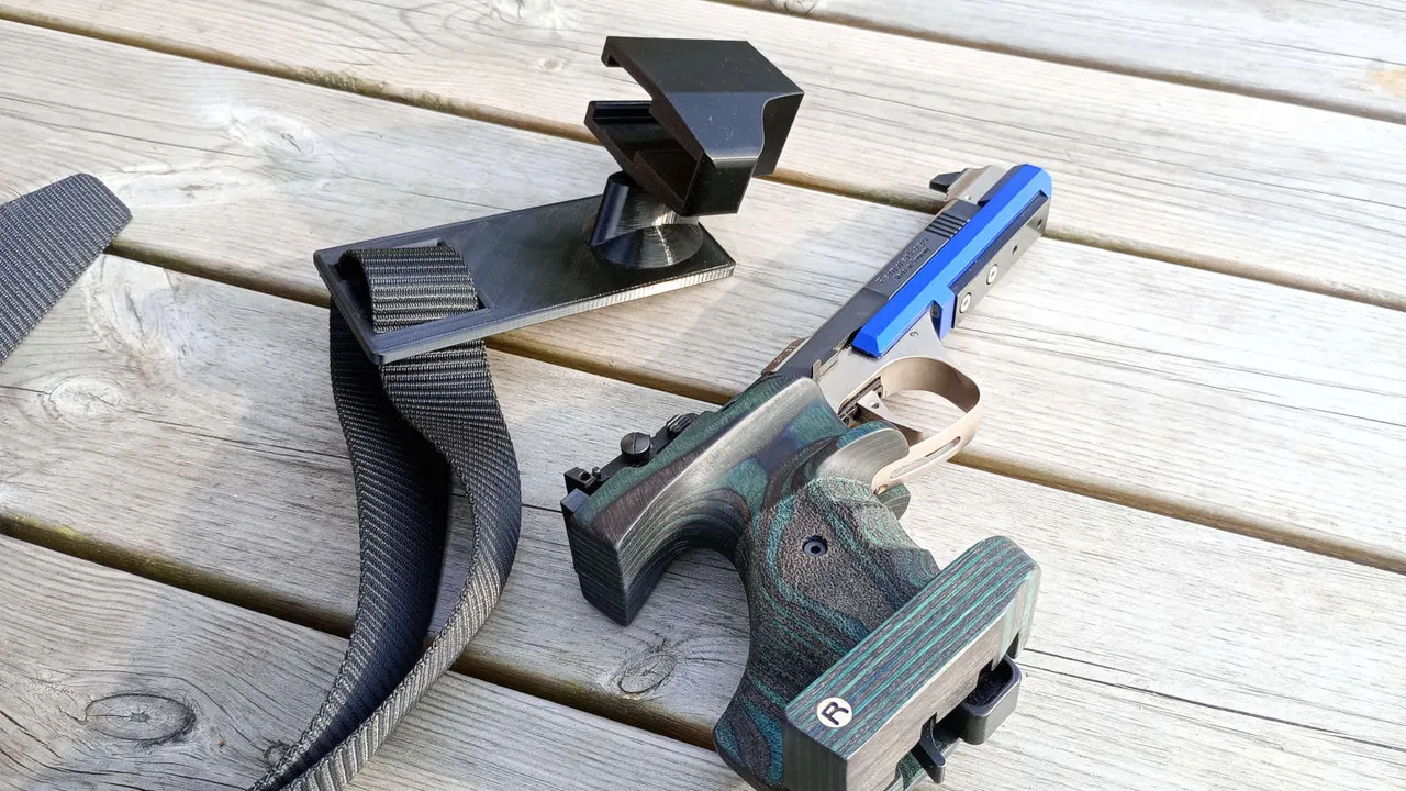 AW93 range holster for 3mm inserts by FeedingBirds4Evah | Download
