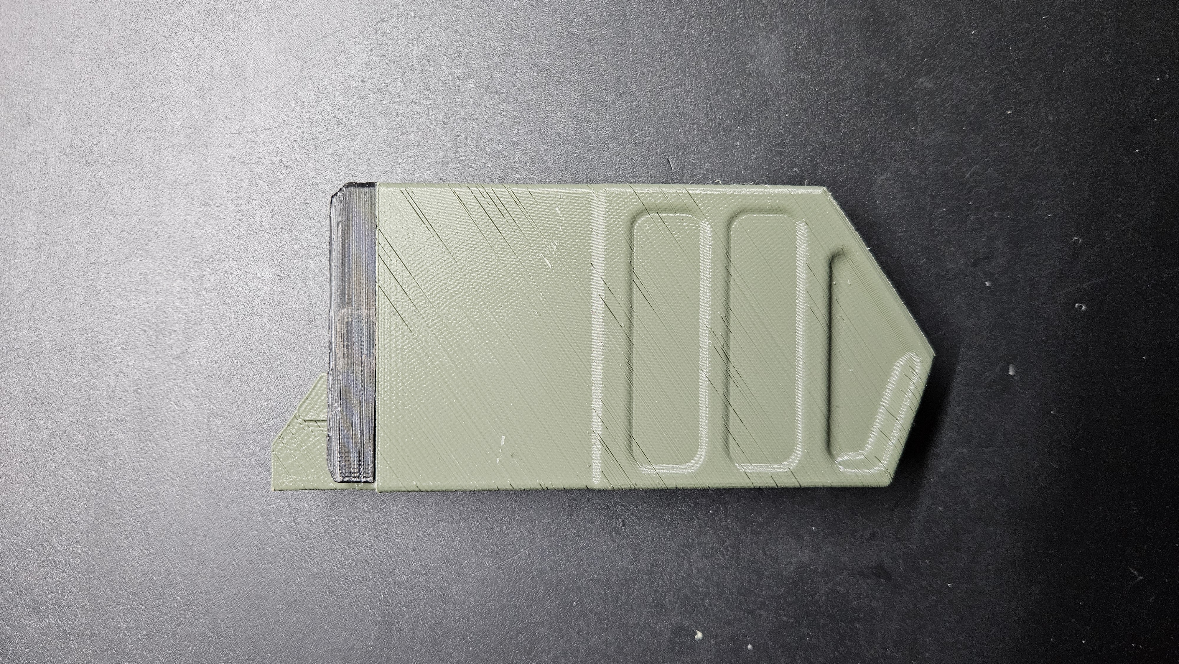 M4/M16/STANAG magazine shaped BB reservoir for Airsoft