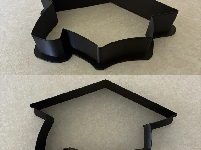 Grad Cap Cookie Cutter Large