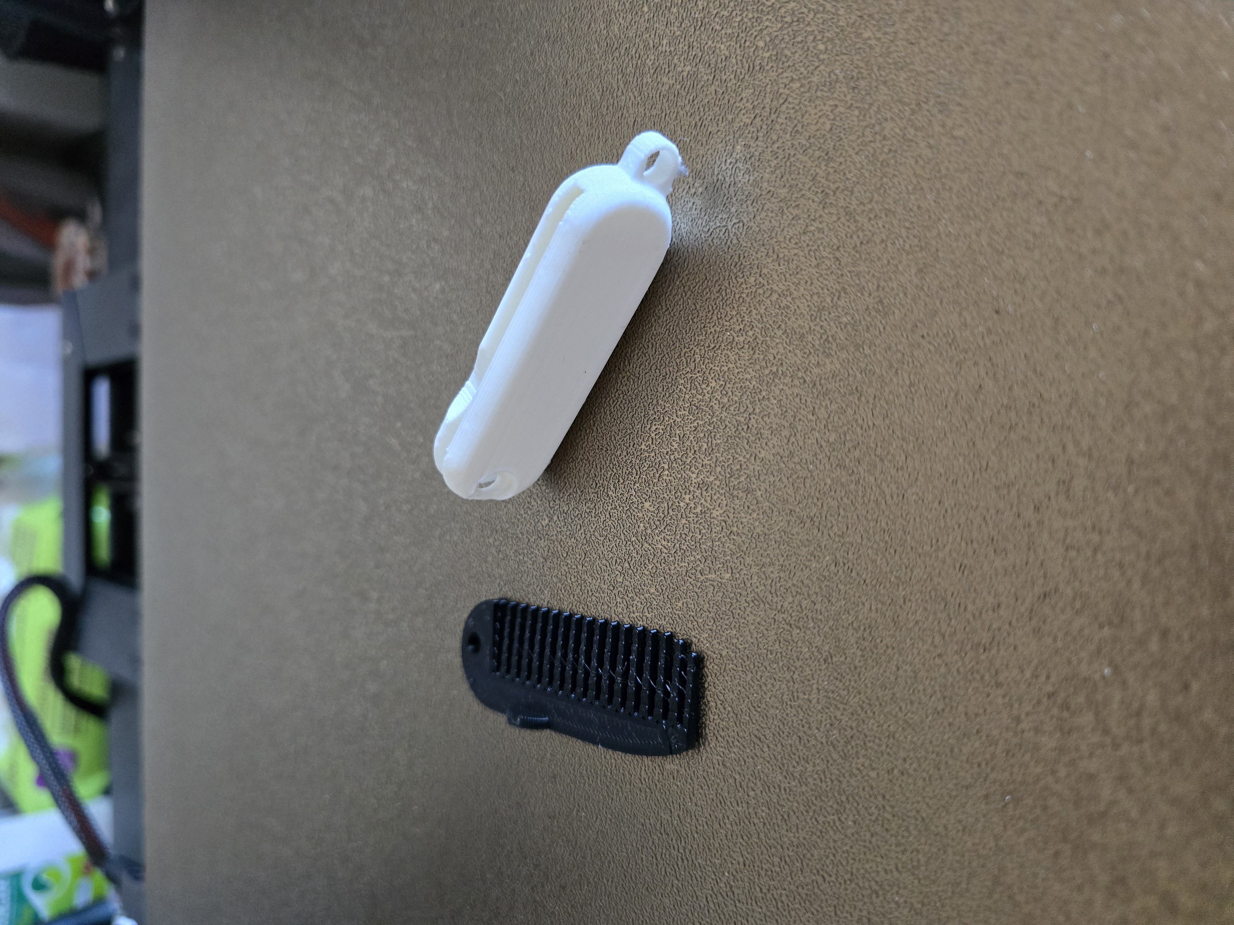 Tactical mustache comb F2