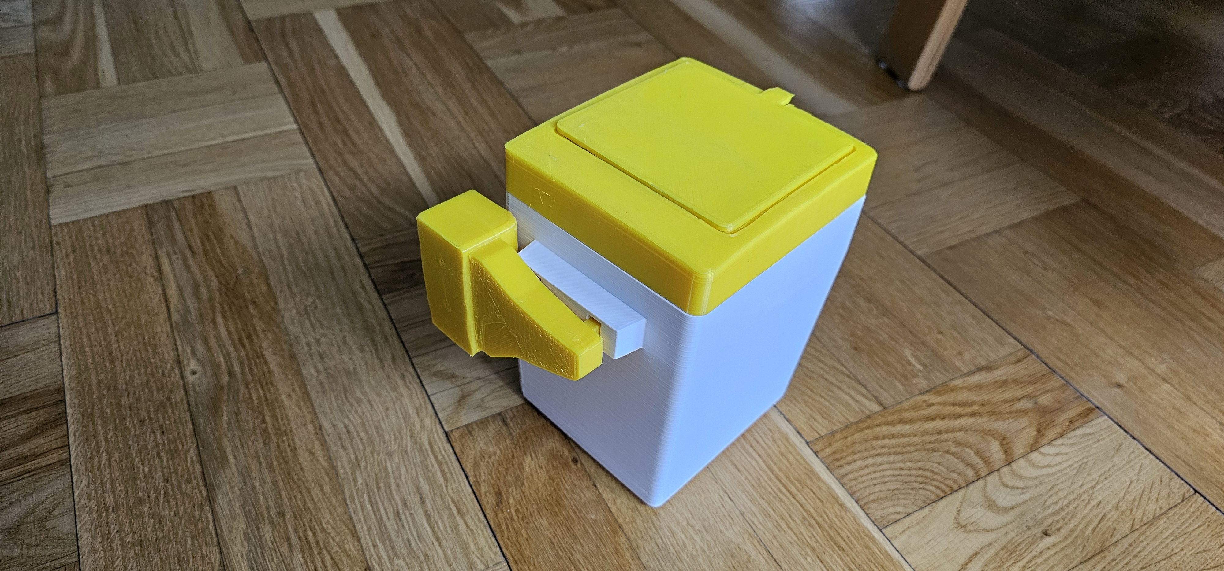 Miniatura 2 do modelo 3D Multipurpose container/bin