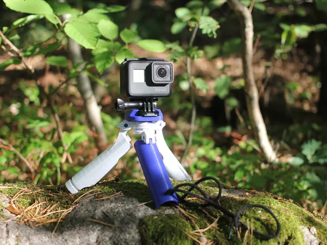 GoPro tripod/handle hybrid