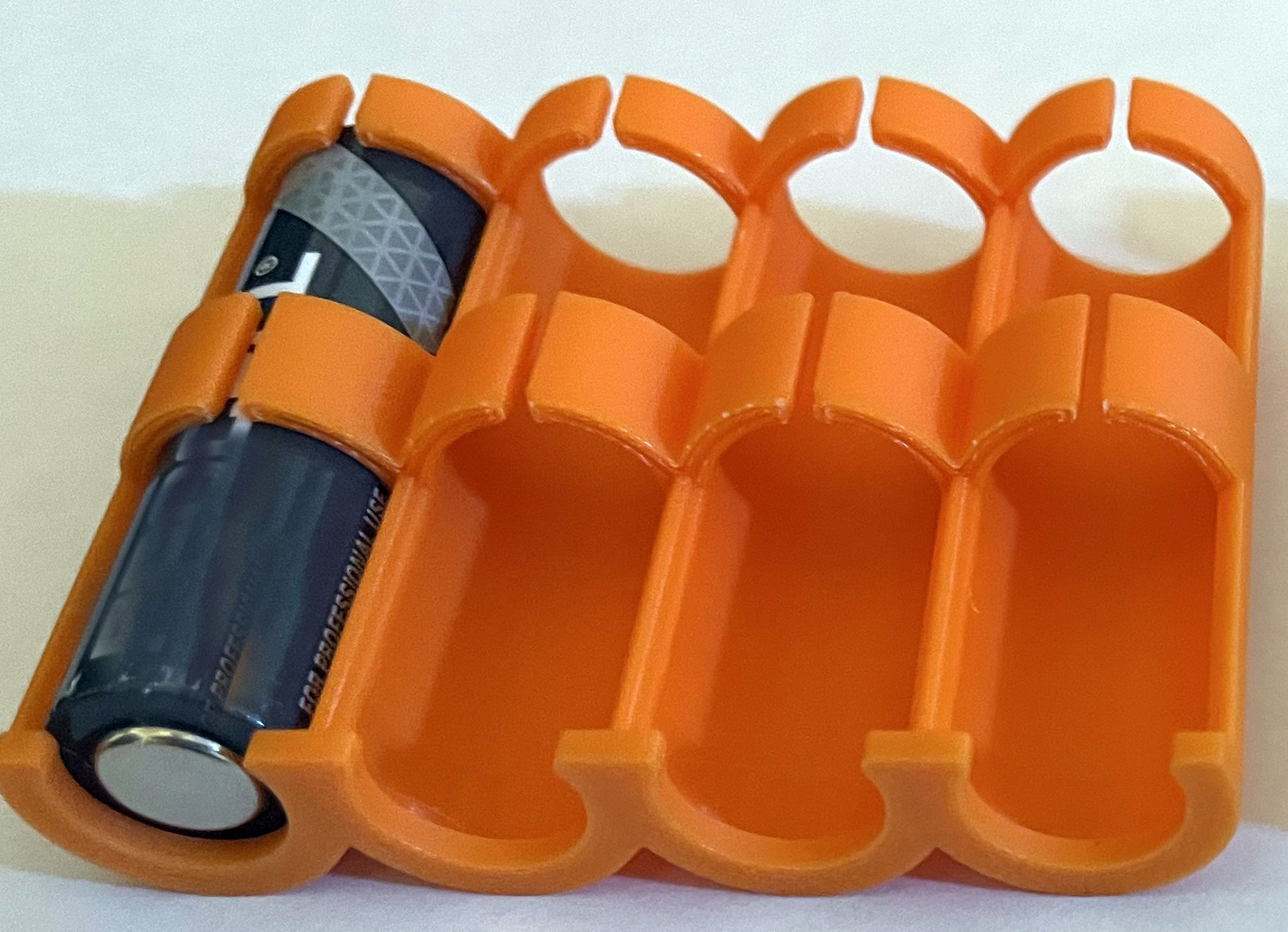AA Battery Holder (4 Batteries)
